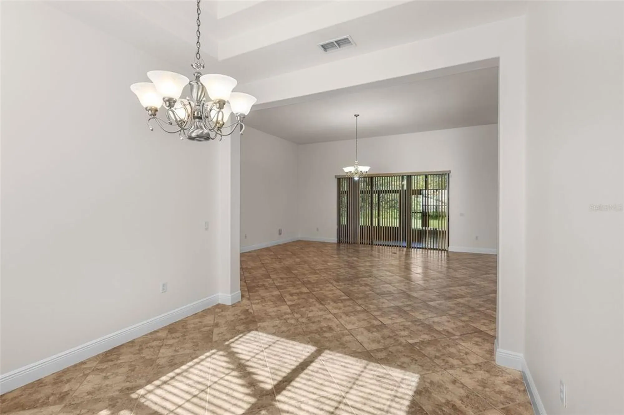 Property Slideshow image 13 of 36 | 619 tapatio ln, Kissimmee, FL, 34759