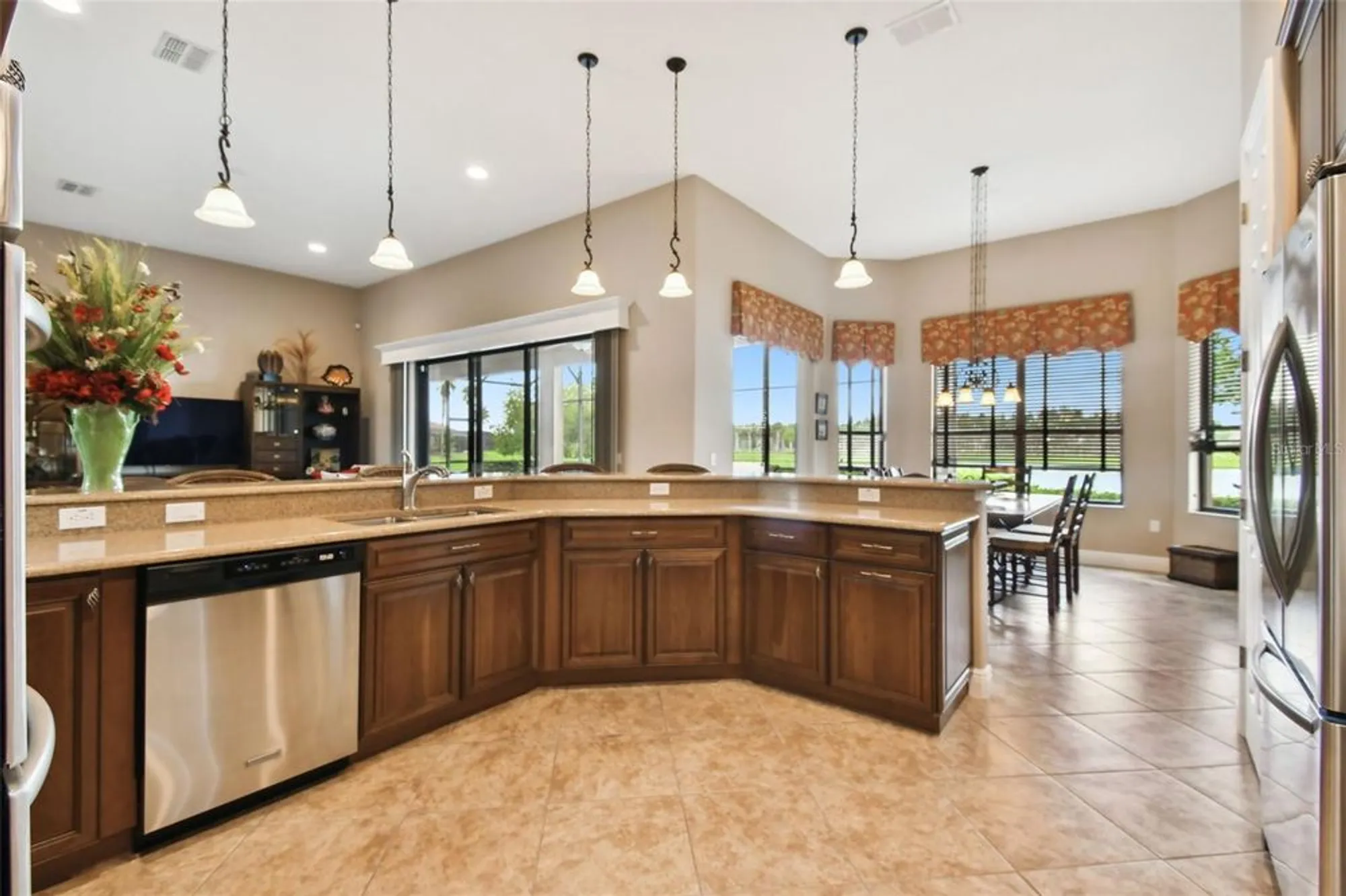 Property Slideshow image 10 of 53 | 154 rancho mirage dr, Kissimmee, FL, 34759