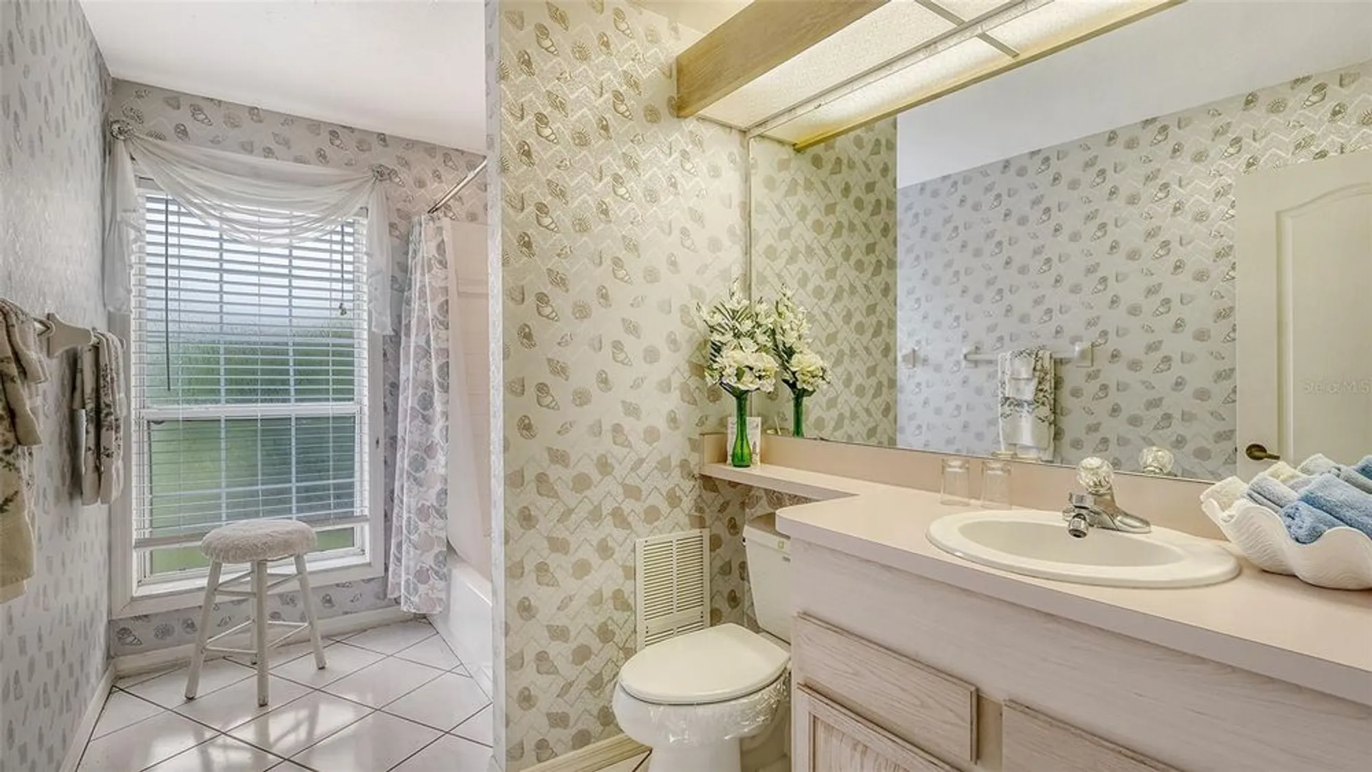 Property Slideshow image 29 of 66 | 6803 drewrys blf, Bradenton, FL, 34203