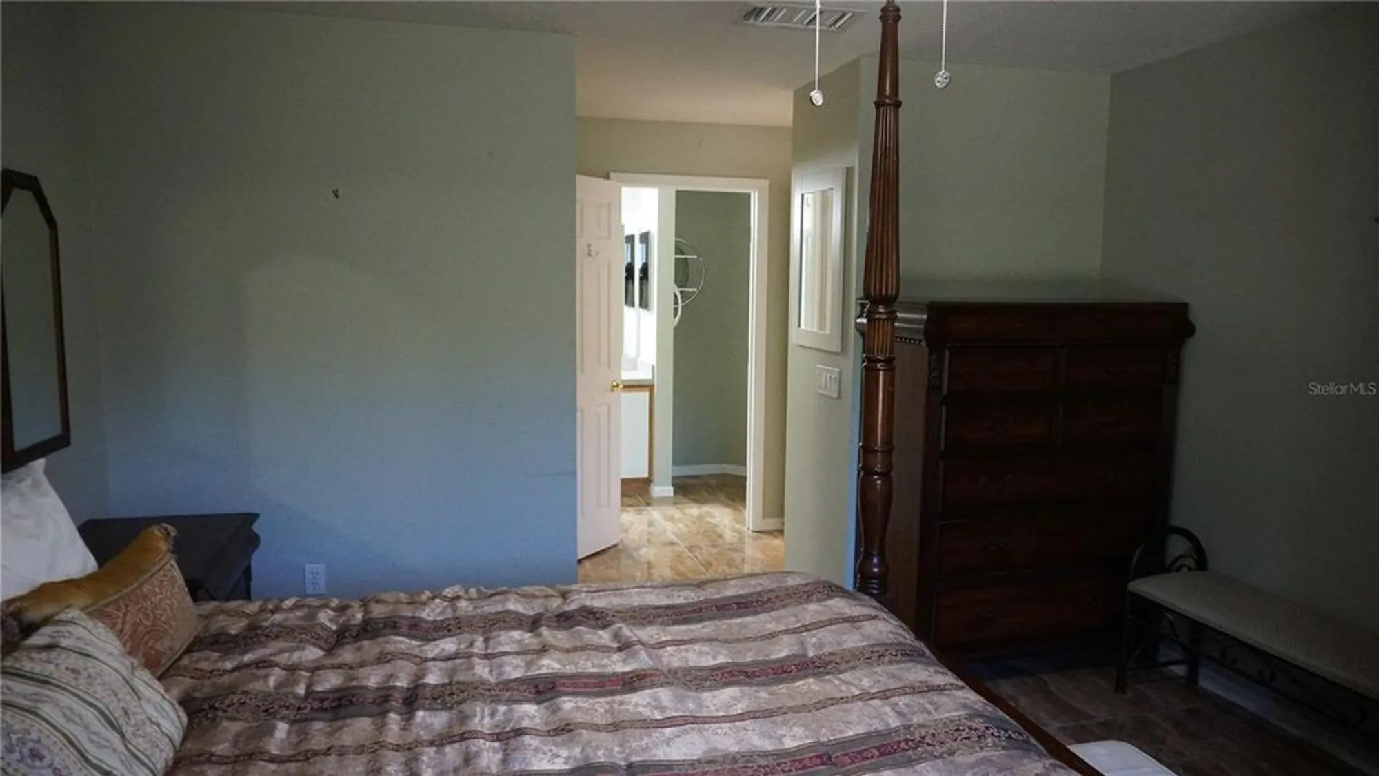 Property Slideshow image 20 of 32 | 156 grand canal dr, Poinciana, FL, 34759