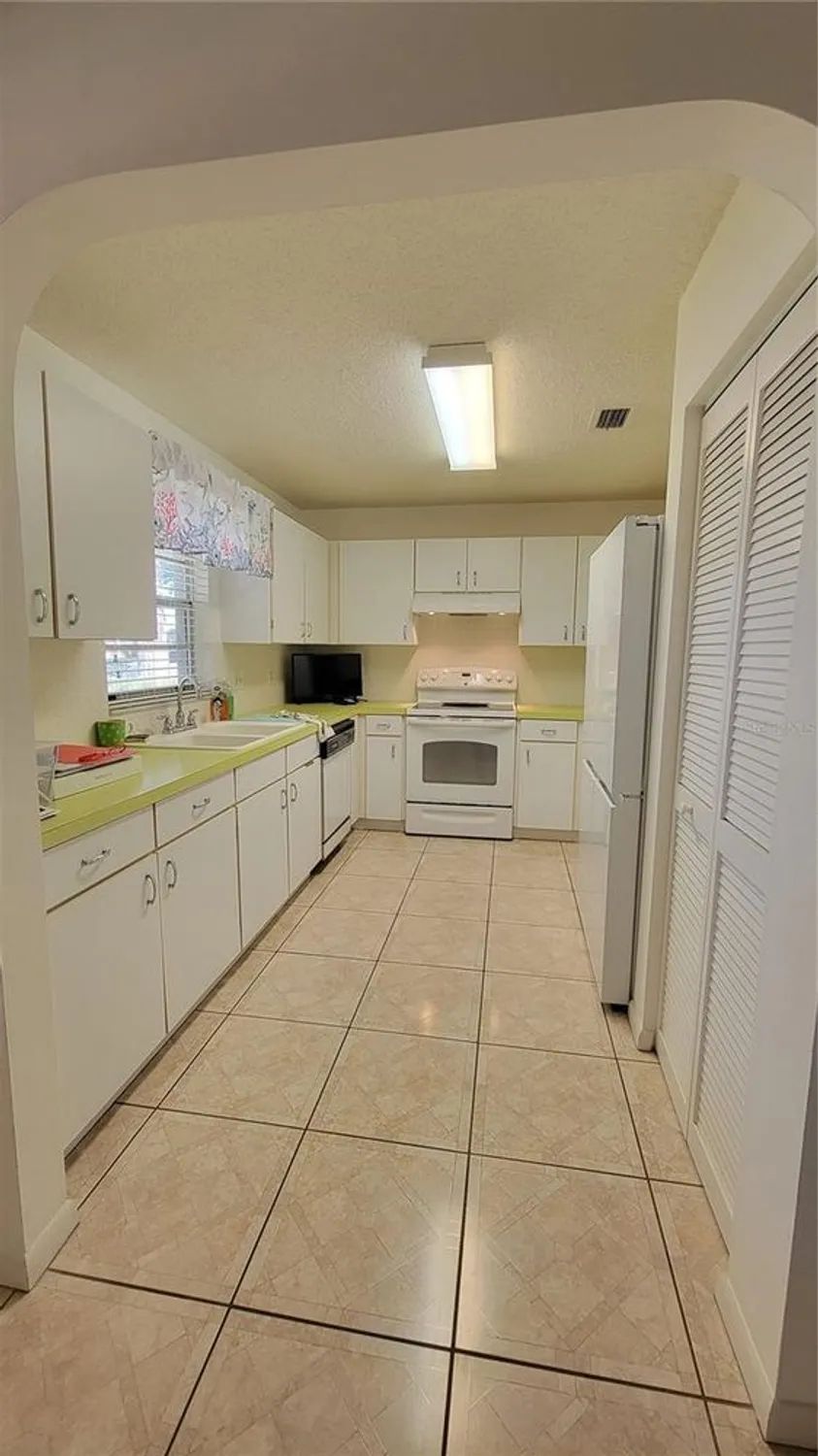Property Slideshow image 11 of 32 | 9331 sw 84th ter d, Ocala, FL, 34481