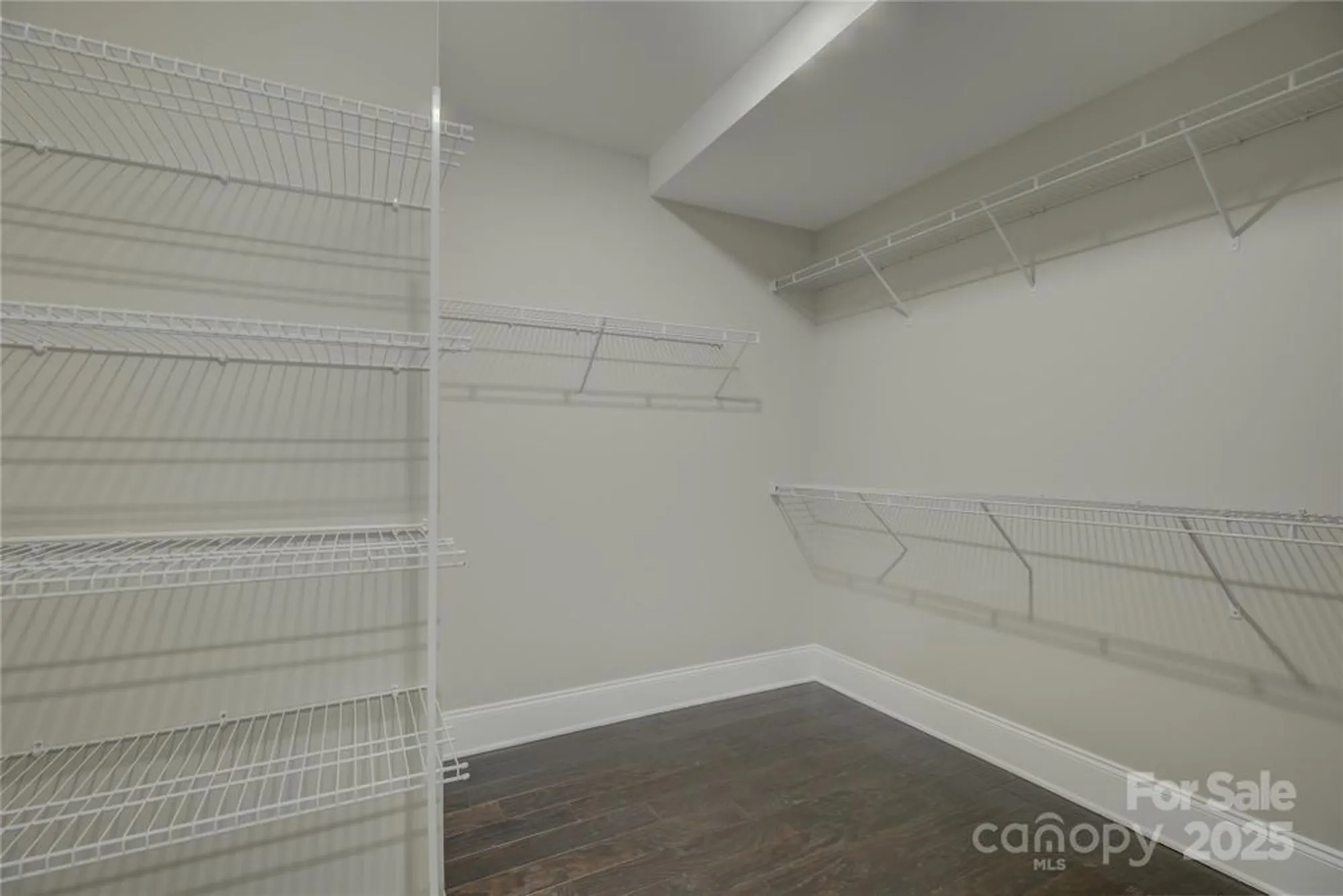 Property Slideshow image 27 of 48 | 14916 creeks edge dr, Charlotte, NC, 28278