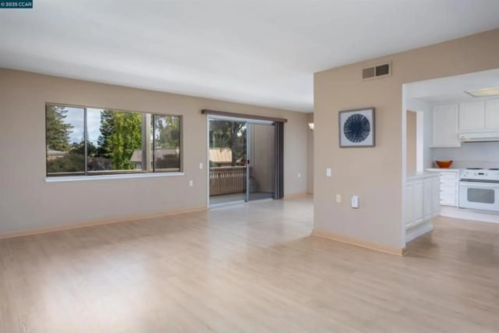 Property Slideshow image 5 of 26 | 1601 canyonwood ct 8, Walnut Creek, CA, 94595
