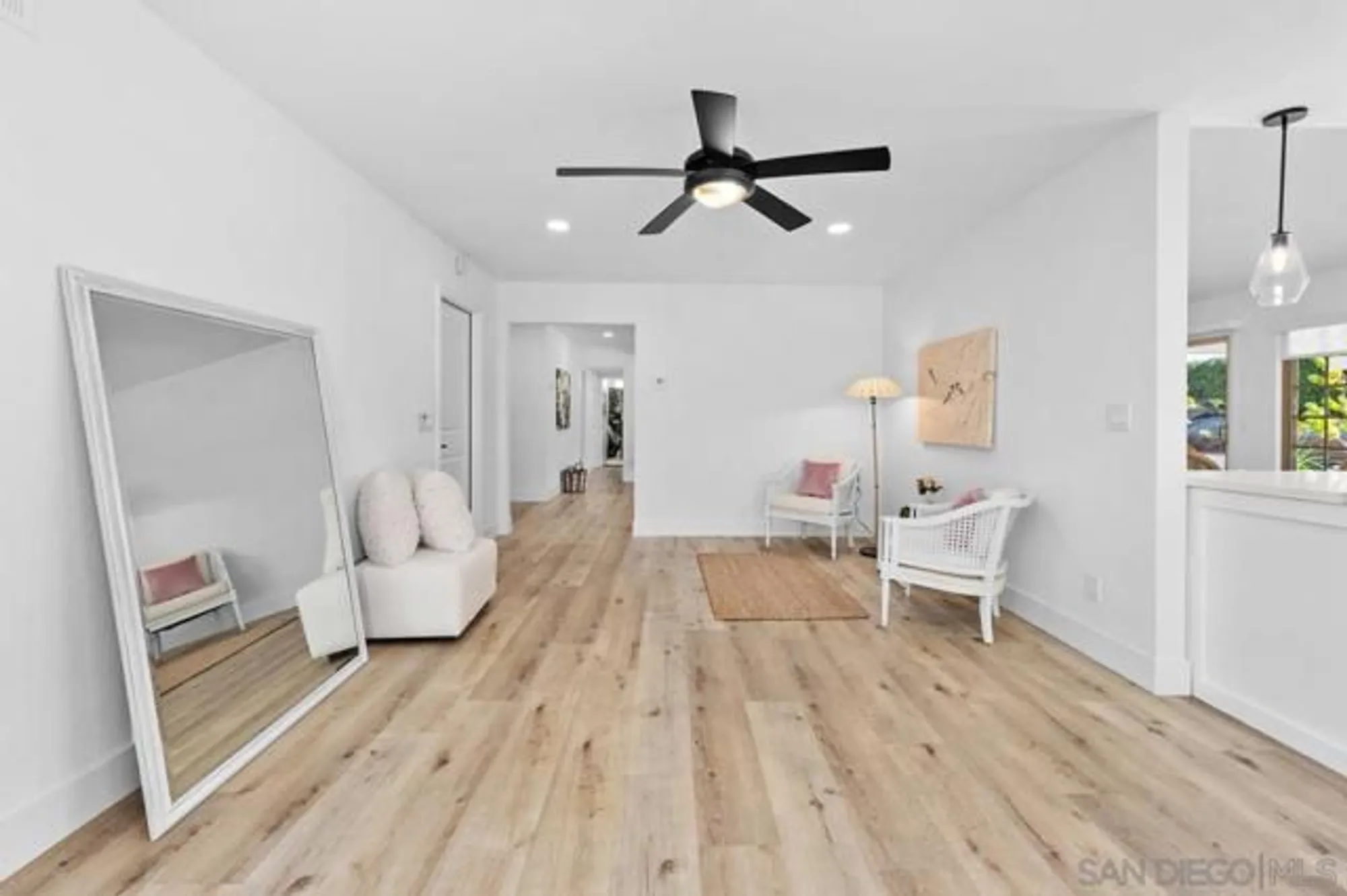 Property Slideshow image 18 of 48 | 12687 senda acantilada, San Diego, CA, 92128