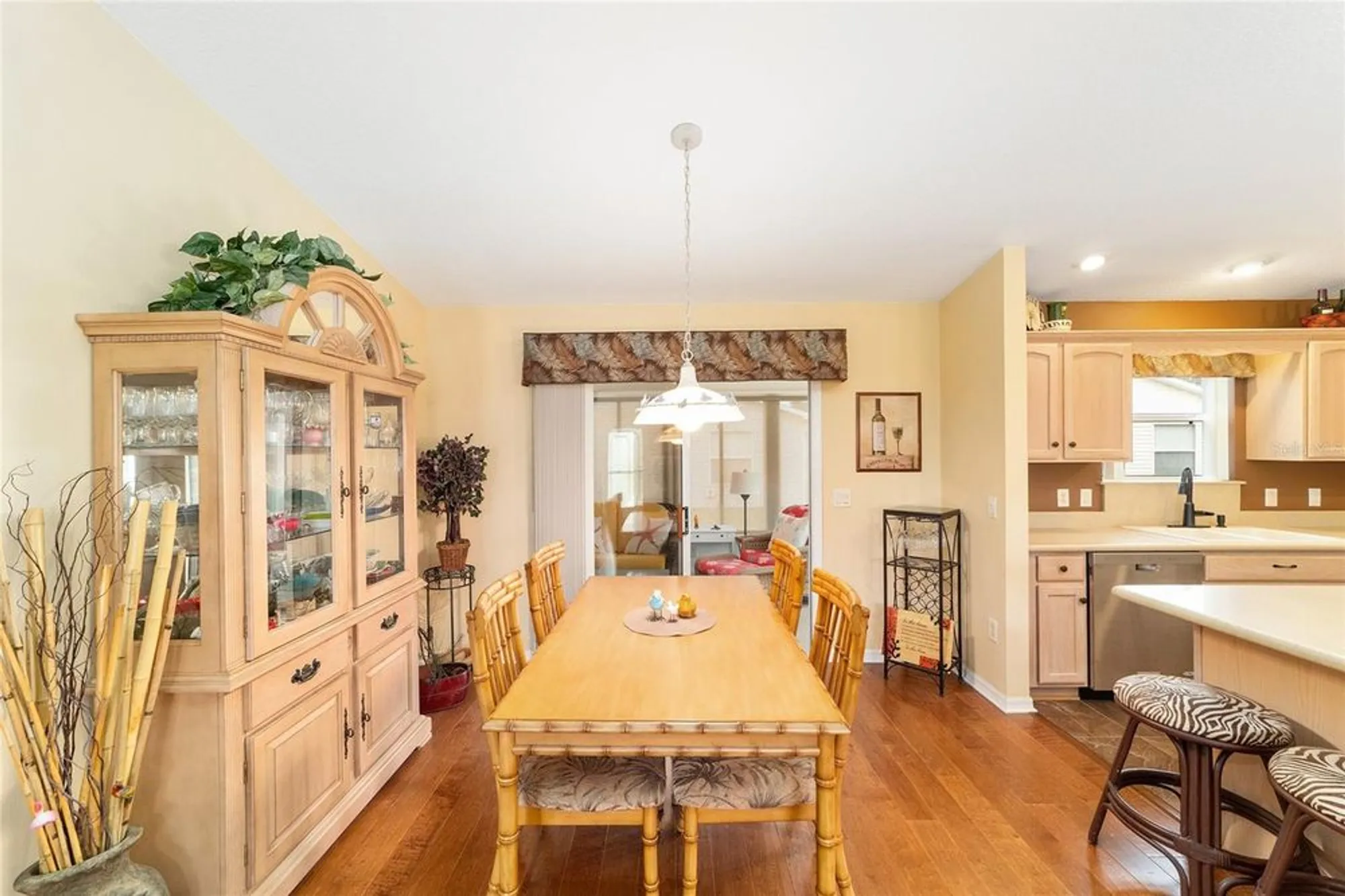 Property Slideshow image 8 of 34 | 3466 richmond dr, The Villages, FL, 32162