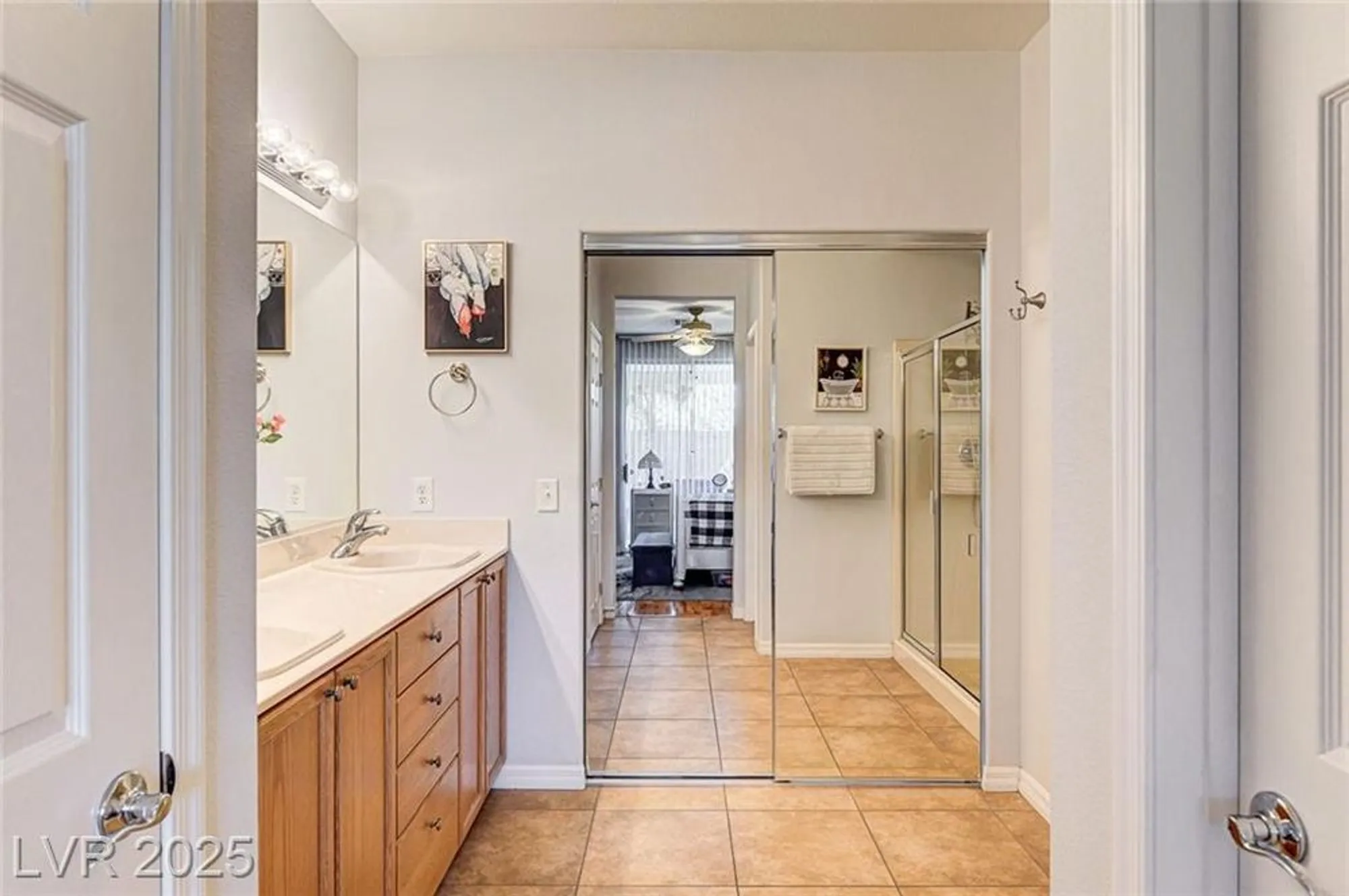 Property Slideshow image 27 of 41 | 10393 abisso dr, Las Vegas, NV, 89135