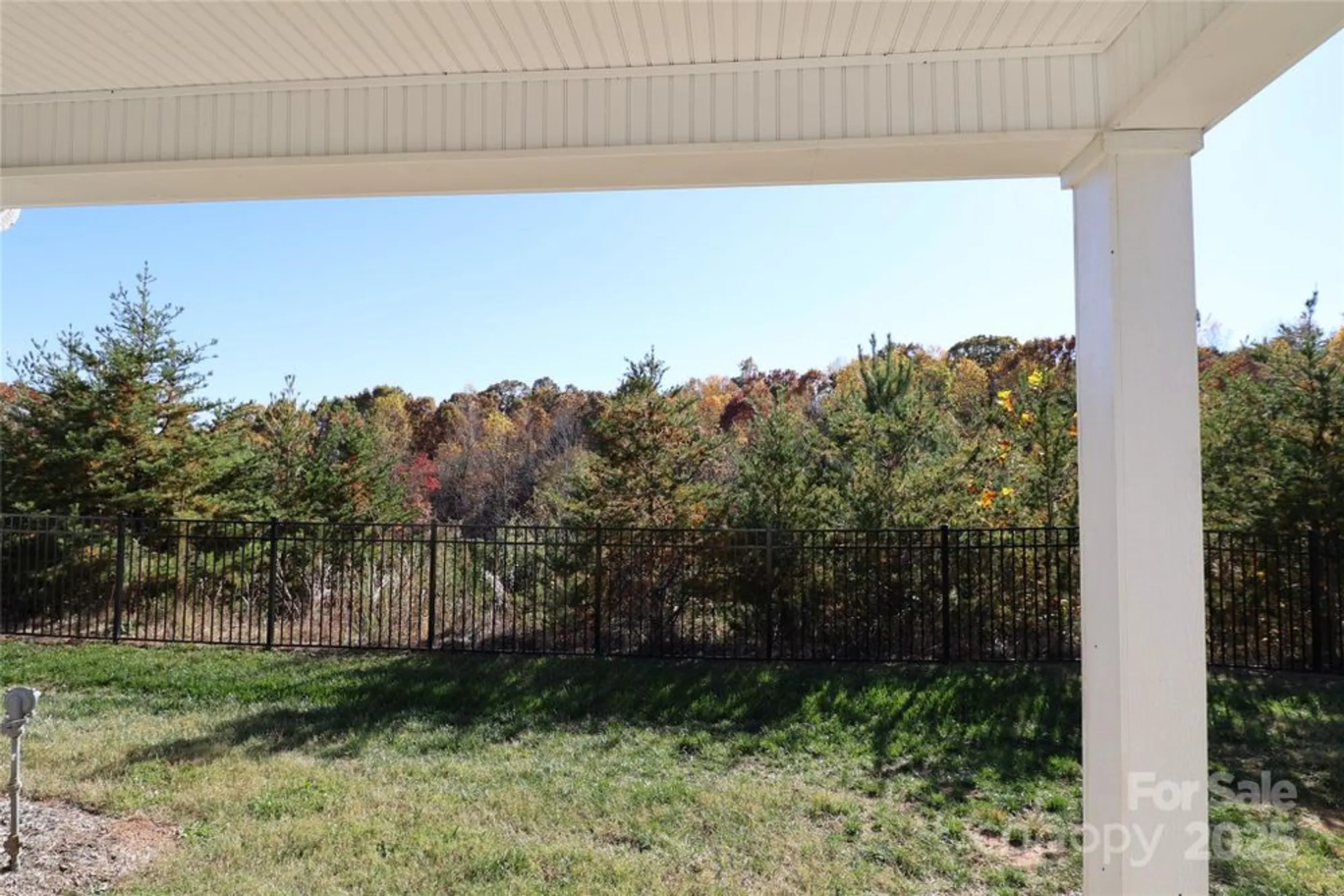 Property Slideshow image 5 of 26 | 2822 15th avenue pl se, Hickory, NC, 28602