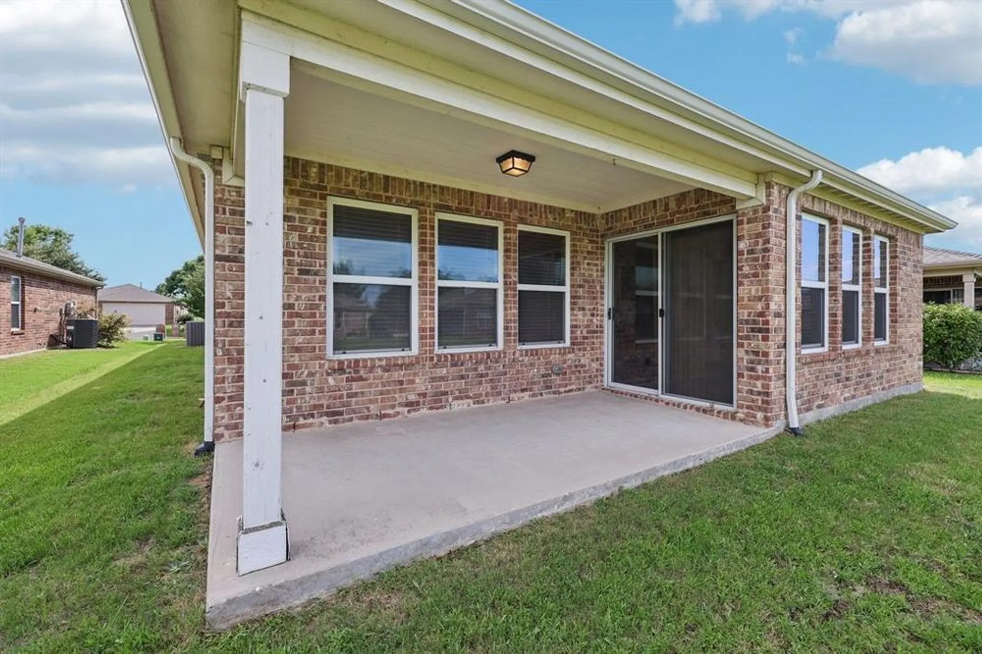 Property Slideshow image 31 of 36 | 7850 estancia dr, Frisco, TX, 75036