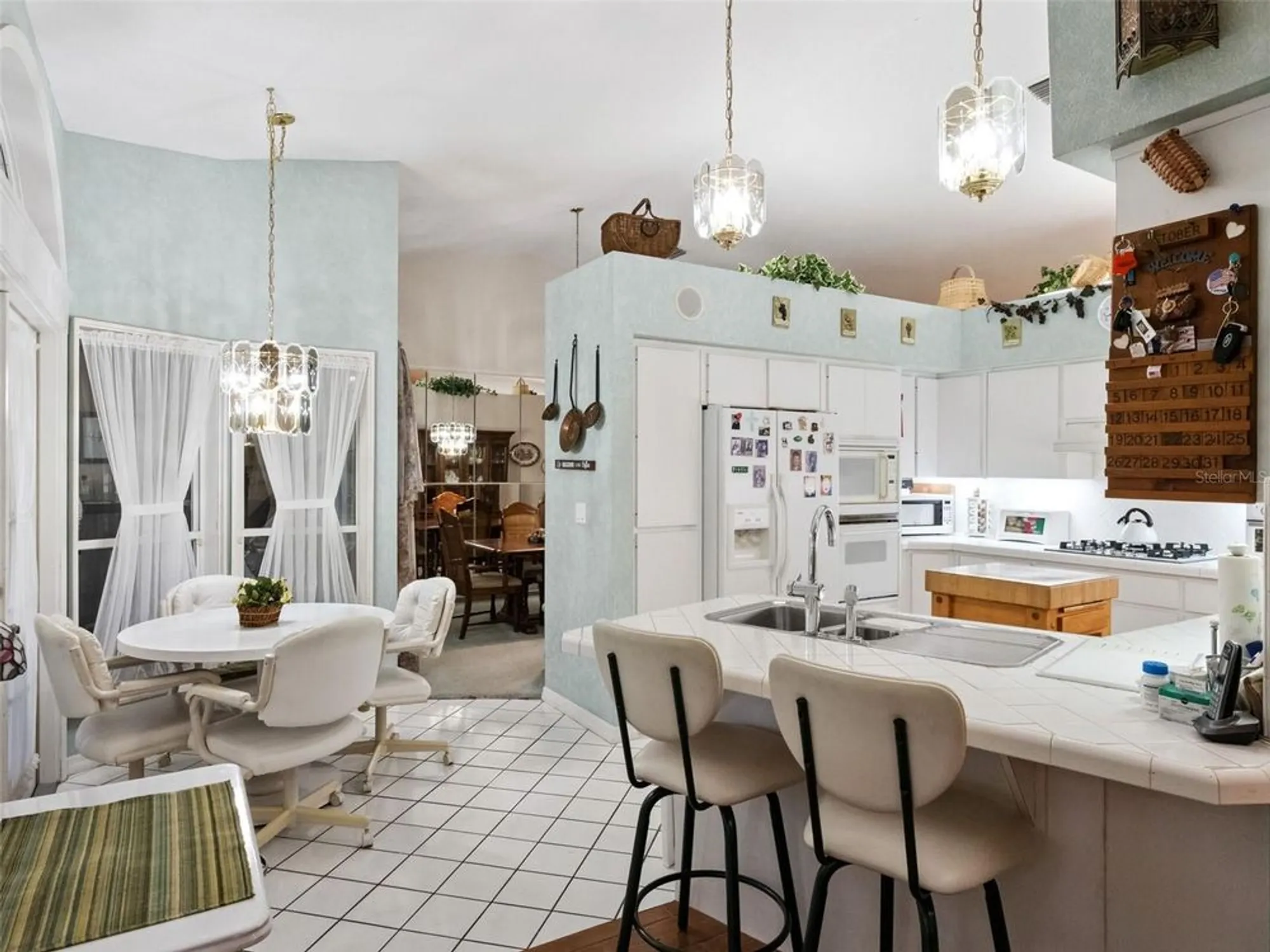 Property Slideshow image 18 of 86 | 5609 rosewall cir, Leesburg, FL, 34748