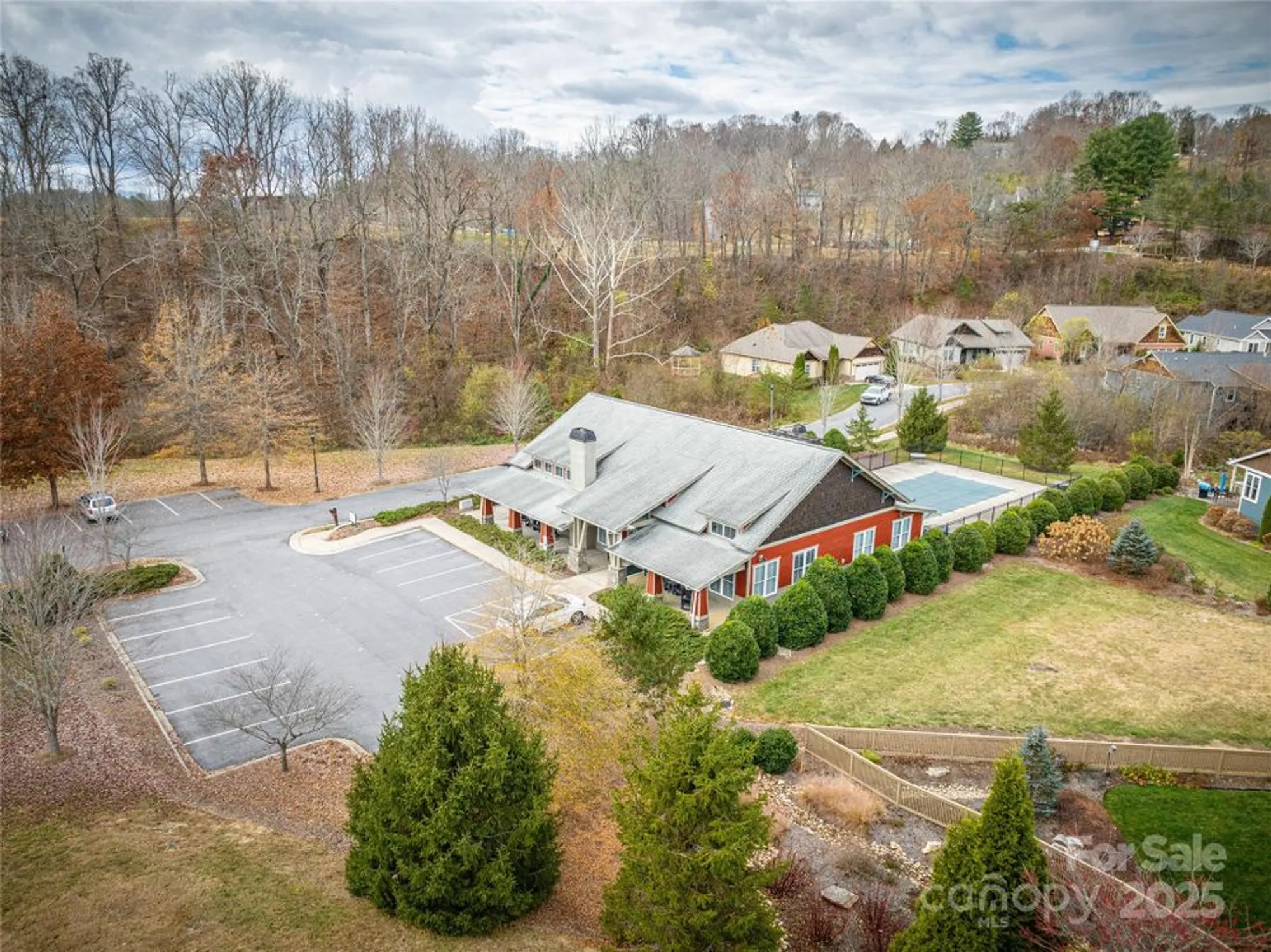 Property Slideshow image 35 of 41 | 22 craftsman view dr, Asheville, NC, 28804