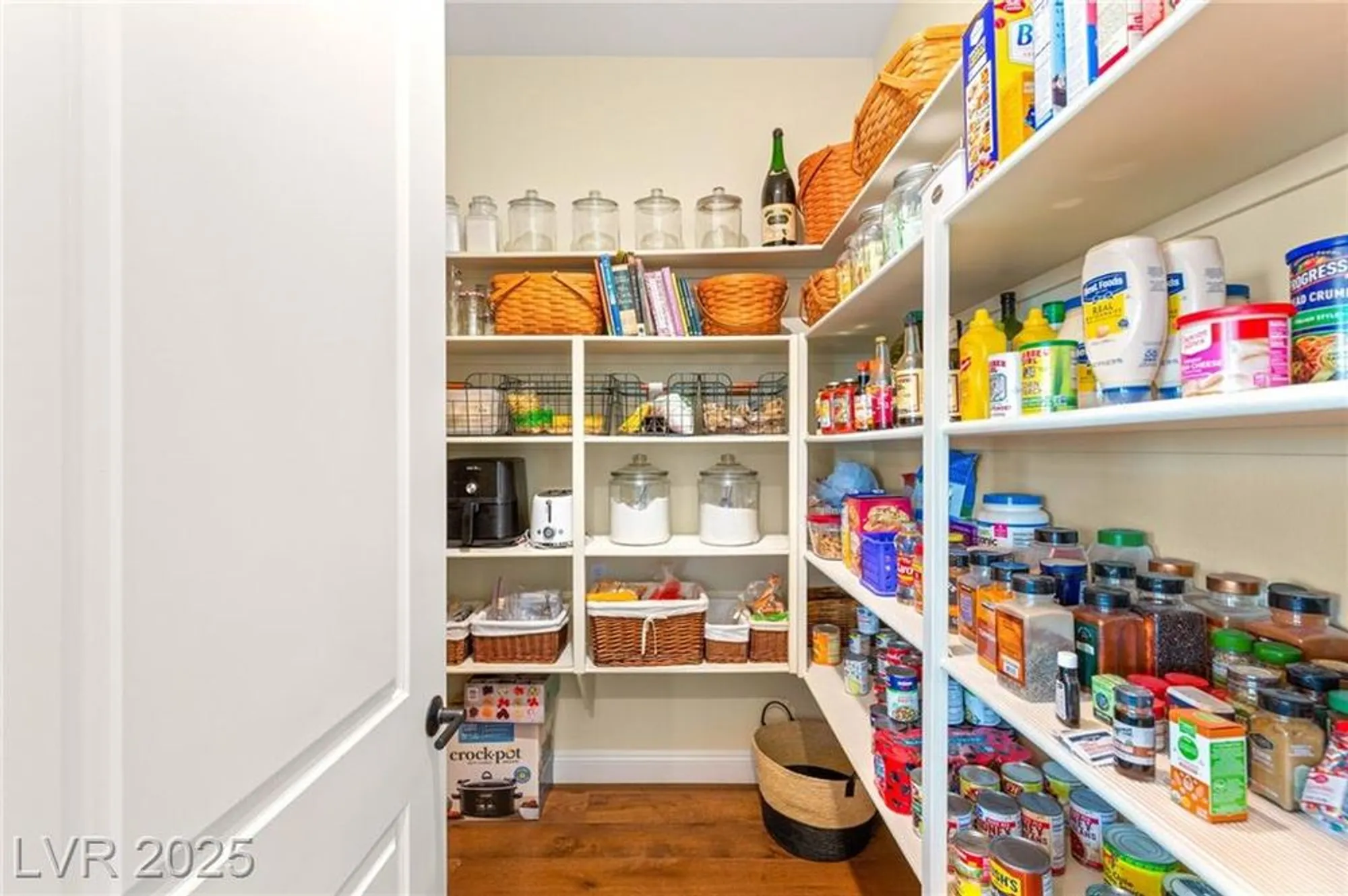 Property Slideshow image 20 of 74 | 156 stone mesa ct, Henderson, NV, 89011