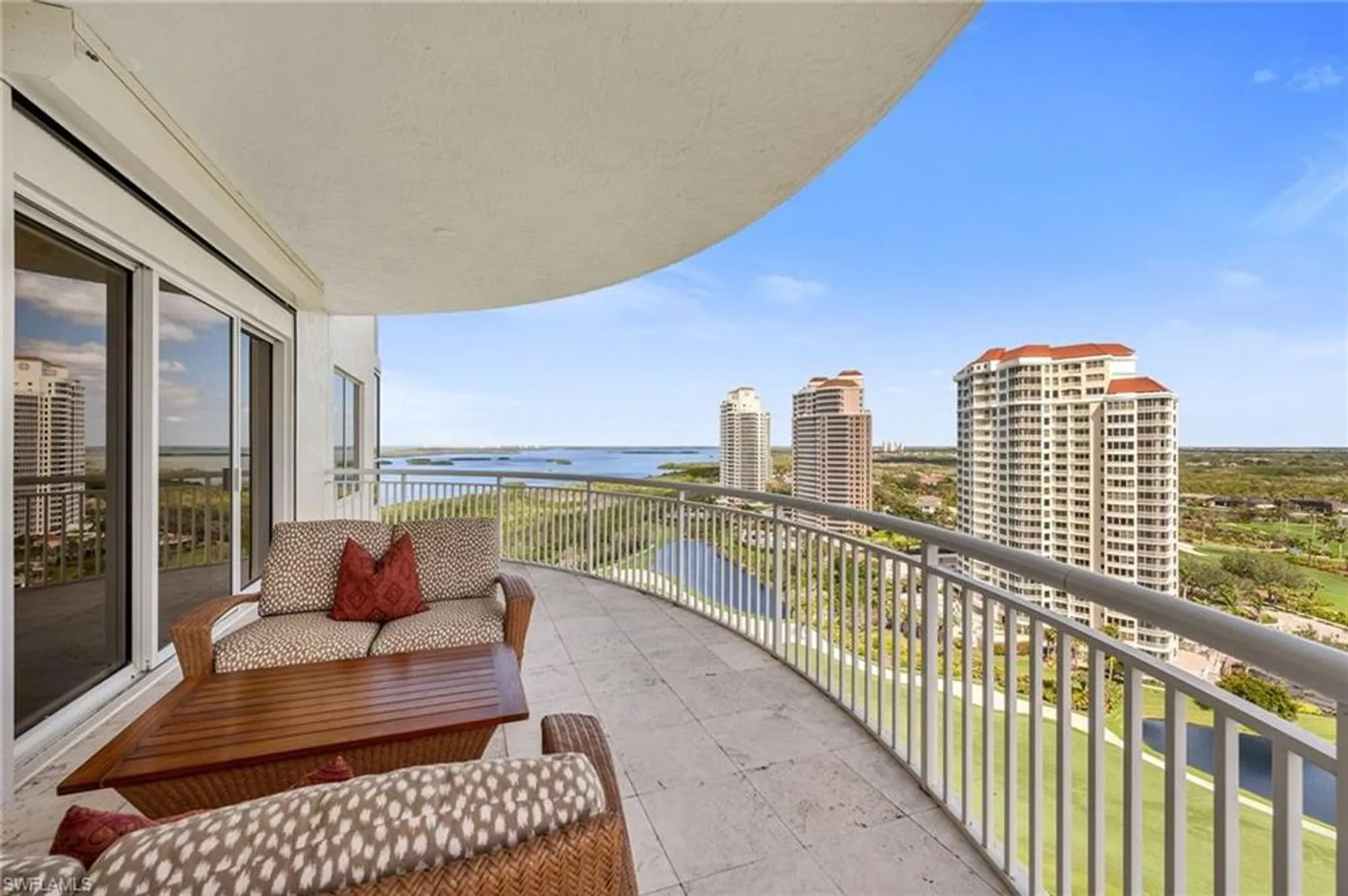 Property Slideshow image 12 of 37 | 4731 bonita bay blvd unit 1704, Bonita Springs, FL, 34134