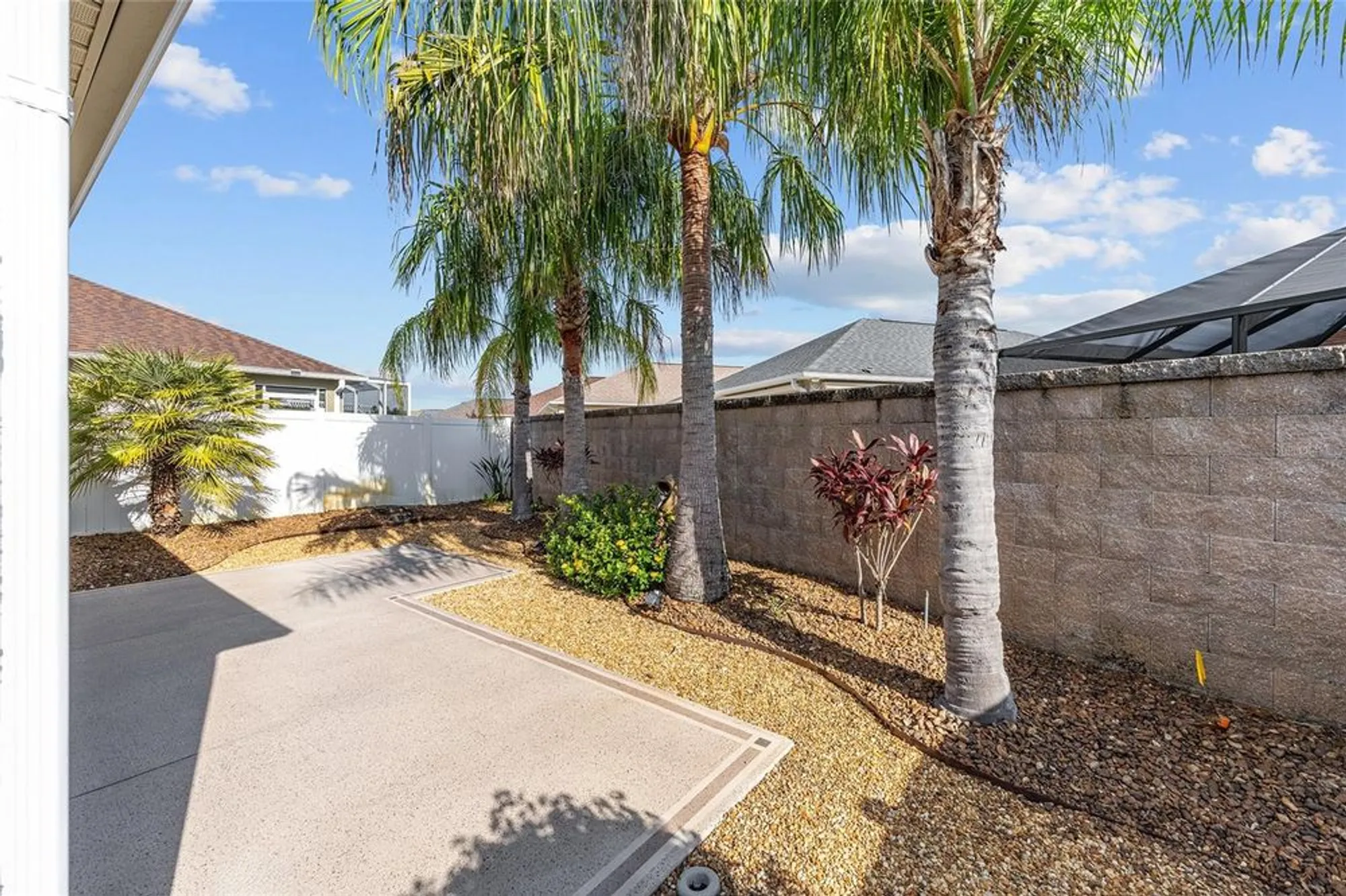 Property Slideshow image 7 of 58 | 1057 carver ct, The Villages, FL, 32163