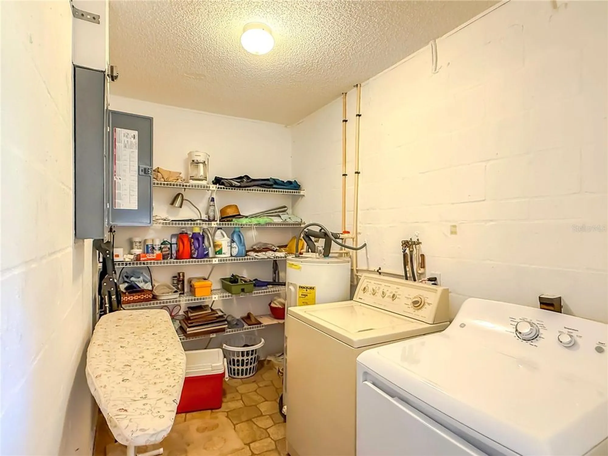 Property Slideshow image 31 of 40 | 503 finsbury cir a, Sun City Center, FL, 33573