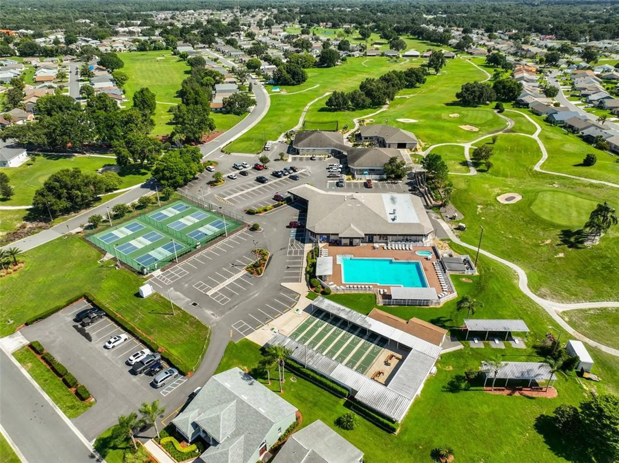 Property Slideshow image 33 of 39 | 6253 sandpipers dr, Lakeland, FL, 33809