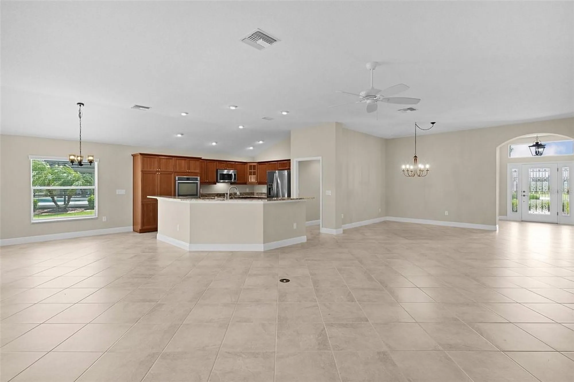 Property Slideshow image 14 of 56 | 1819 zircon pl, The Villages, FL, 32163