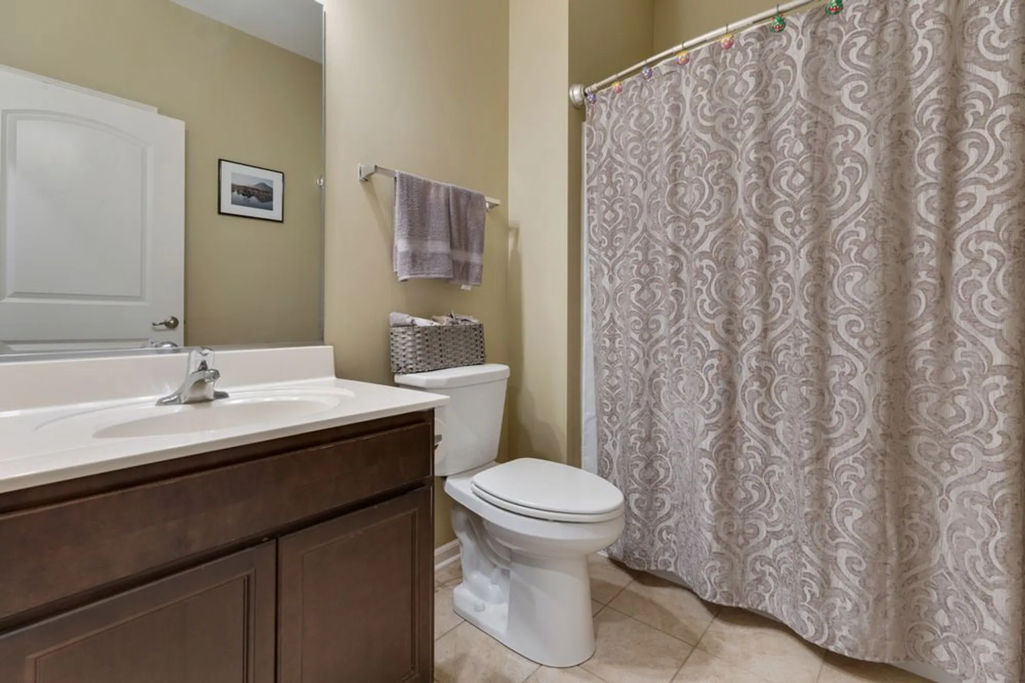 Property Slideshow image 16 of 30 | 1150 americana ave, Pingree Grove, IL, 60140