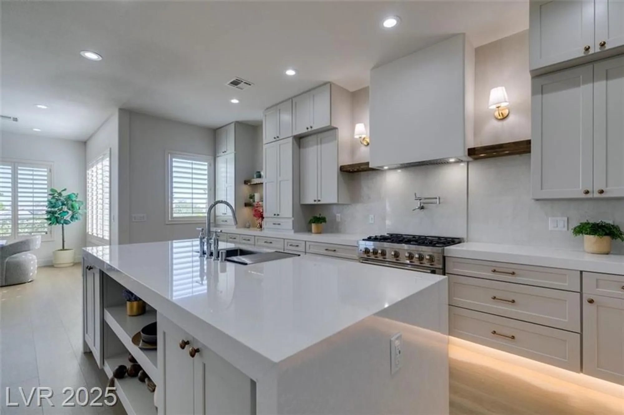 Property Slideshow image 21 of 32 | 5192 estasi st, Las Vegas, NV, 89135