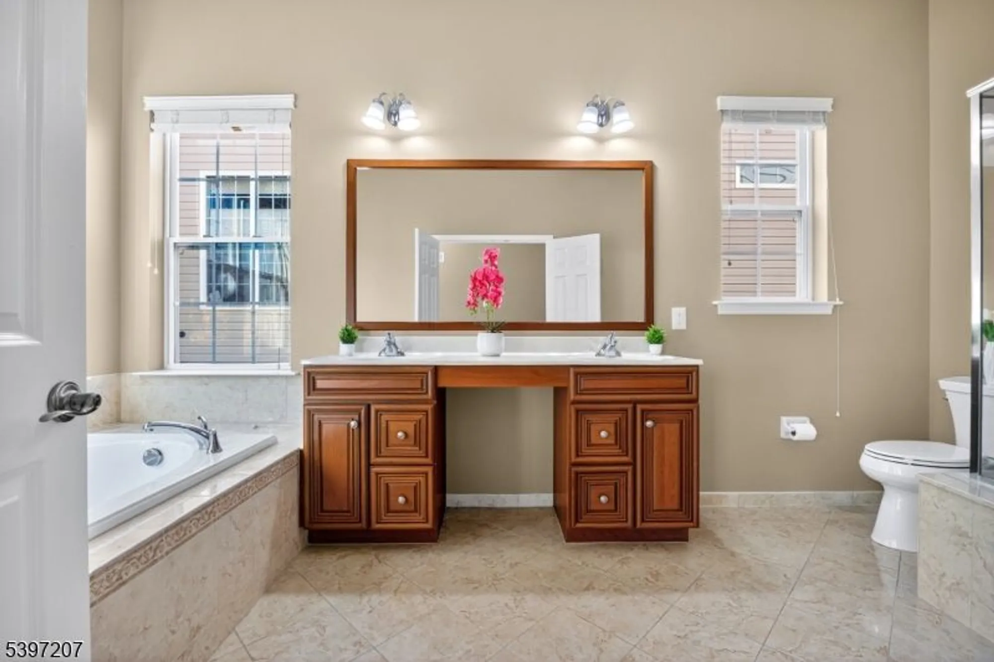 Property Slideshow image 22 of 44 | 24 fisher island ct, Monroe Twp, NJ, 08831