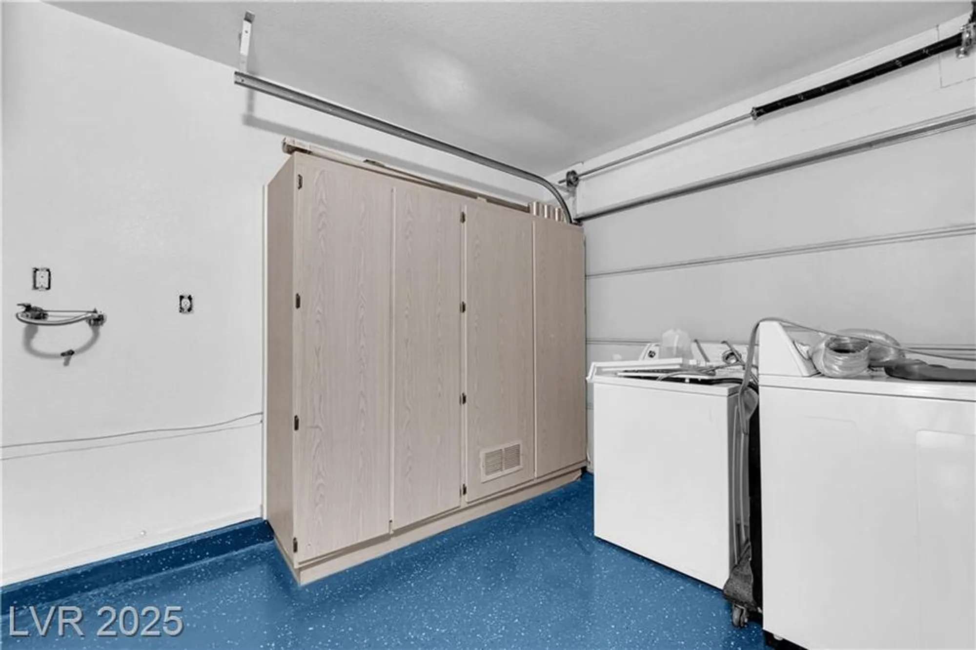 Property Slideshow image 28 of 40 | 9424 gold mountain dr, Las Vegas, NV, 89134