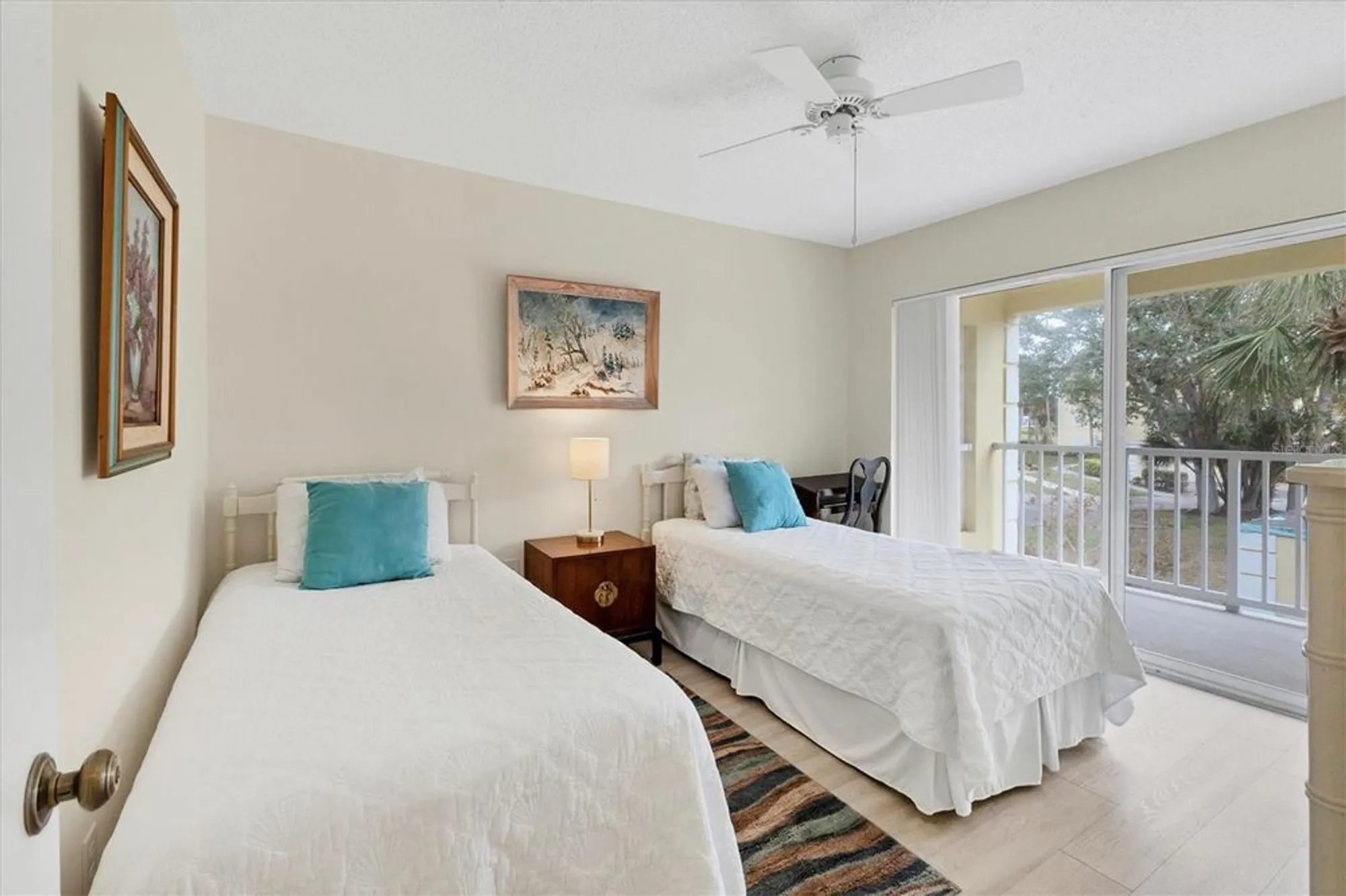 Property Slideshow image 21 of 35 | 402 cerromar cir 207, Venice, FL, 34293