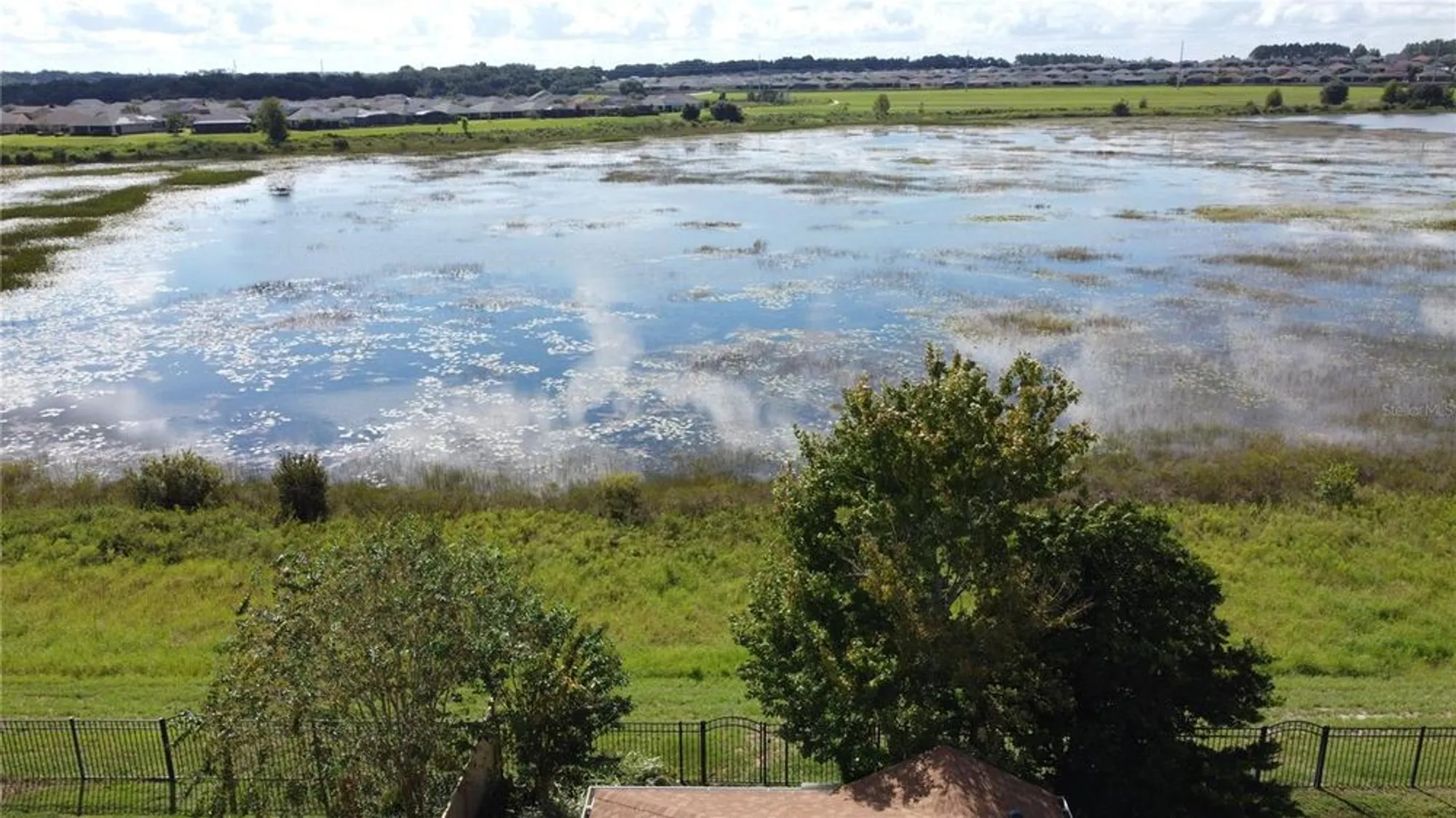 Property Slideshow image 44 of 73 | 126 bayou bend rd, Groveland, FL, 34736
