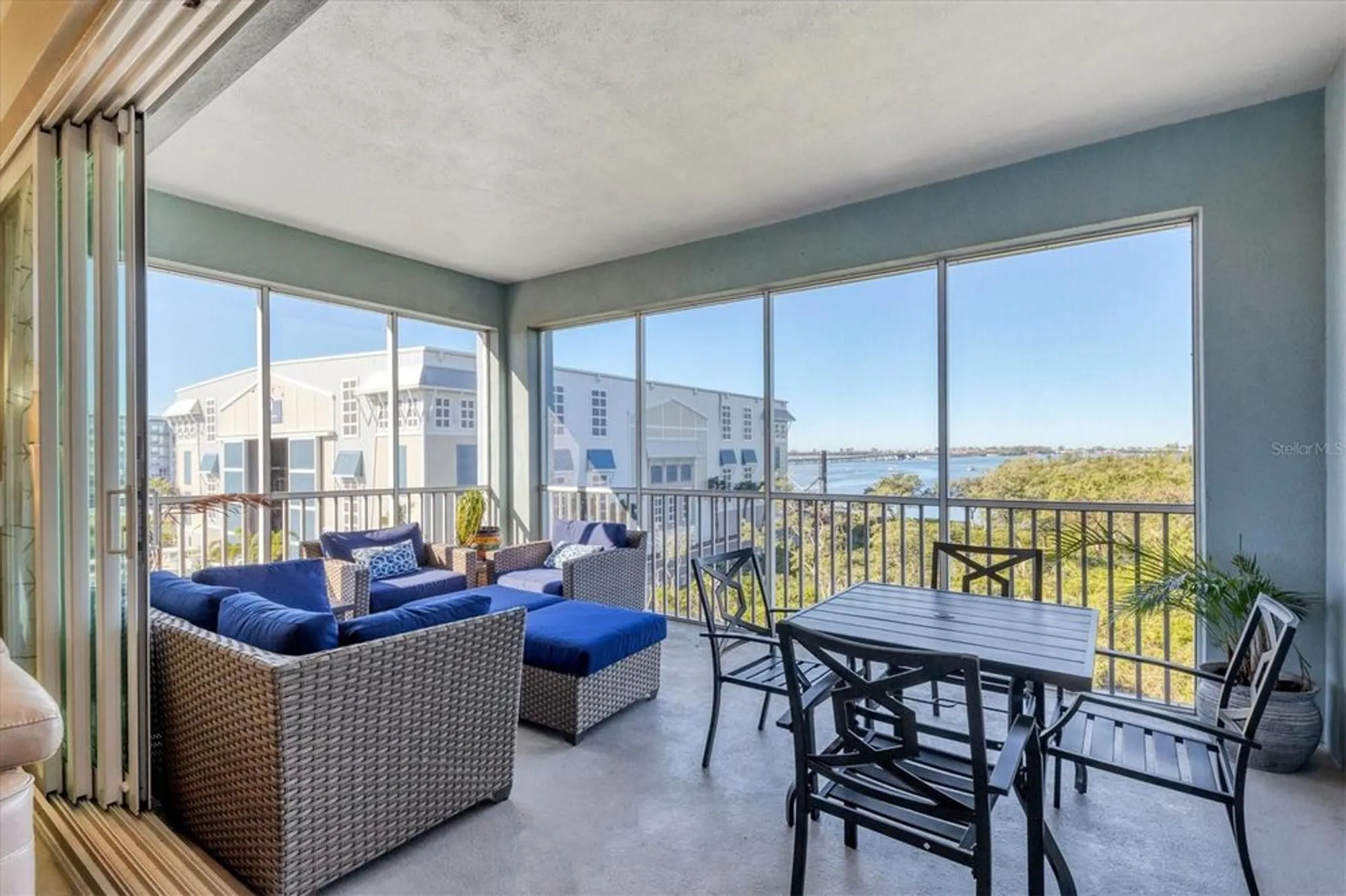 Property Slideshow image 27 of 61 | 396 aruba cir unit 302, Bradenton, FL, 34209