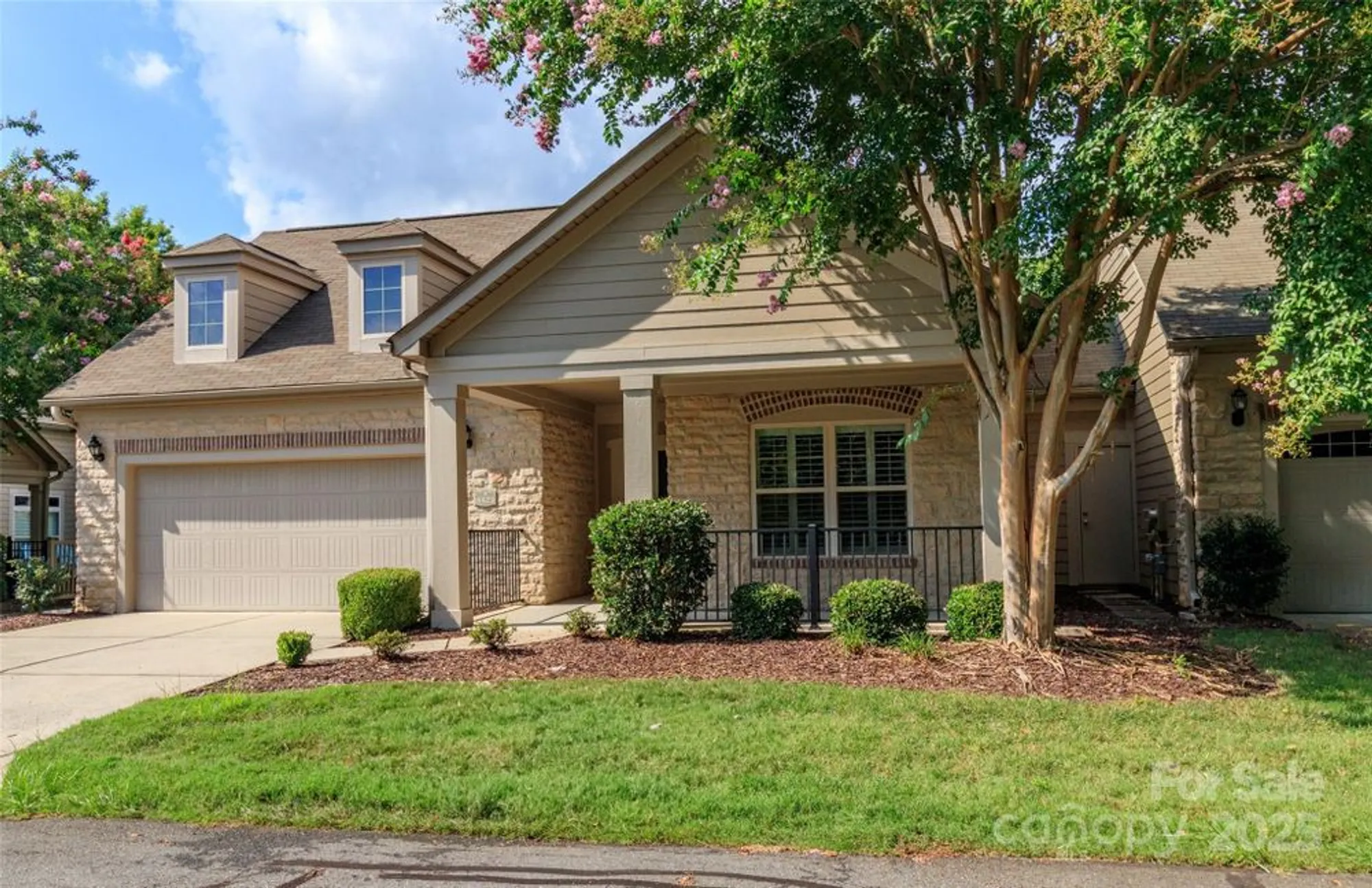 Property Slideshow image 1 of 46 | 4423 parkgate dr, Matthews, NC, 28105