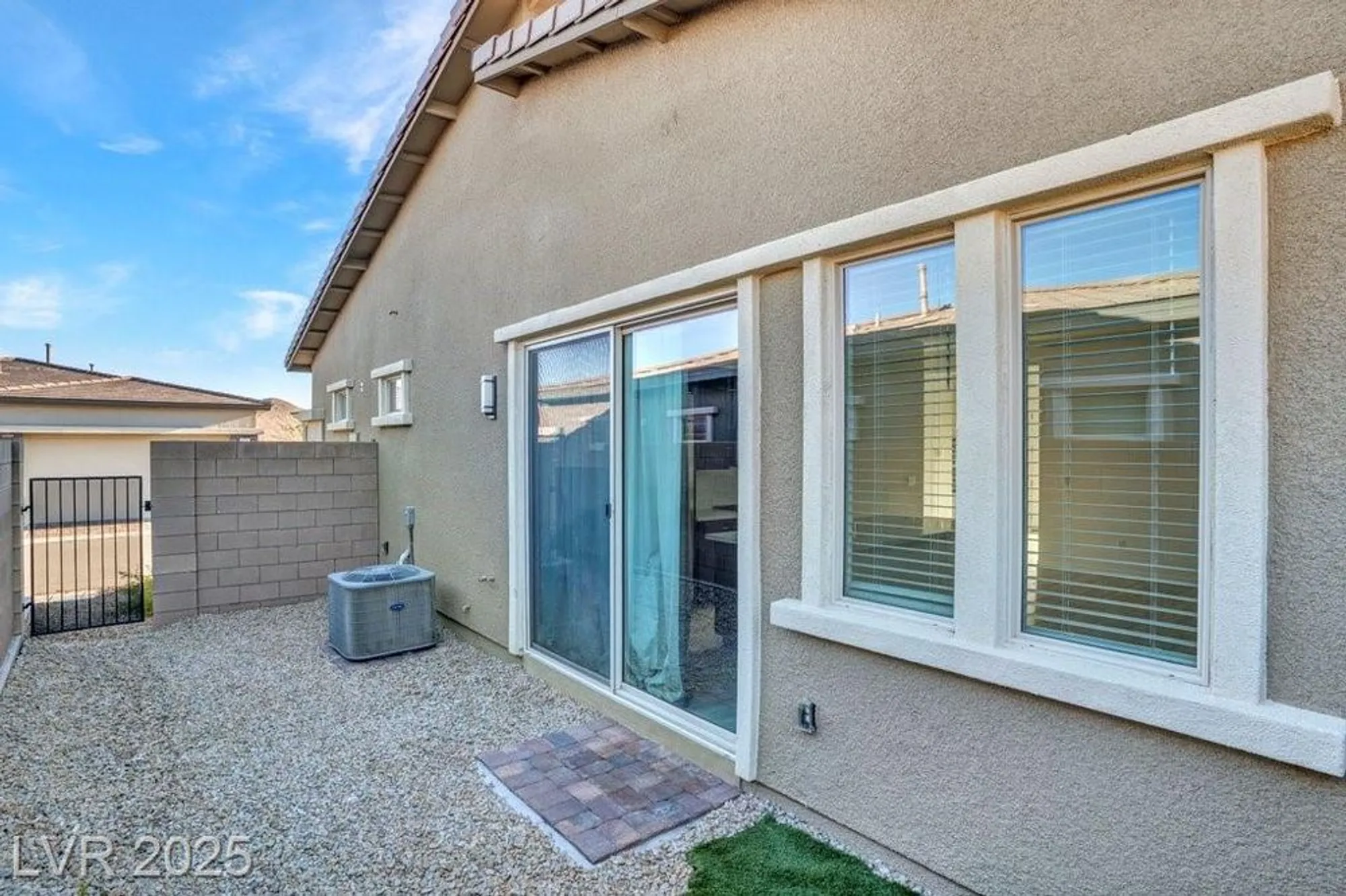 Property Slideshow image 23 of 36 | 925 allister fields ln, Las Vegas, NV, 89138