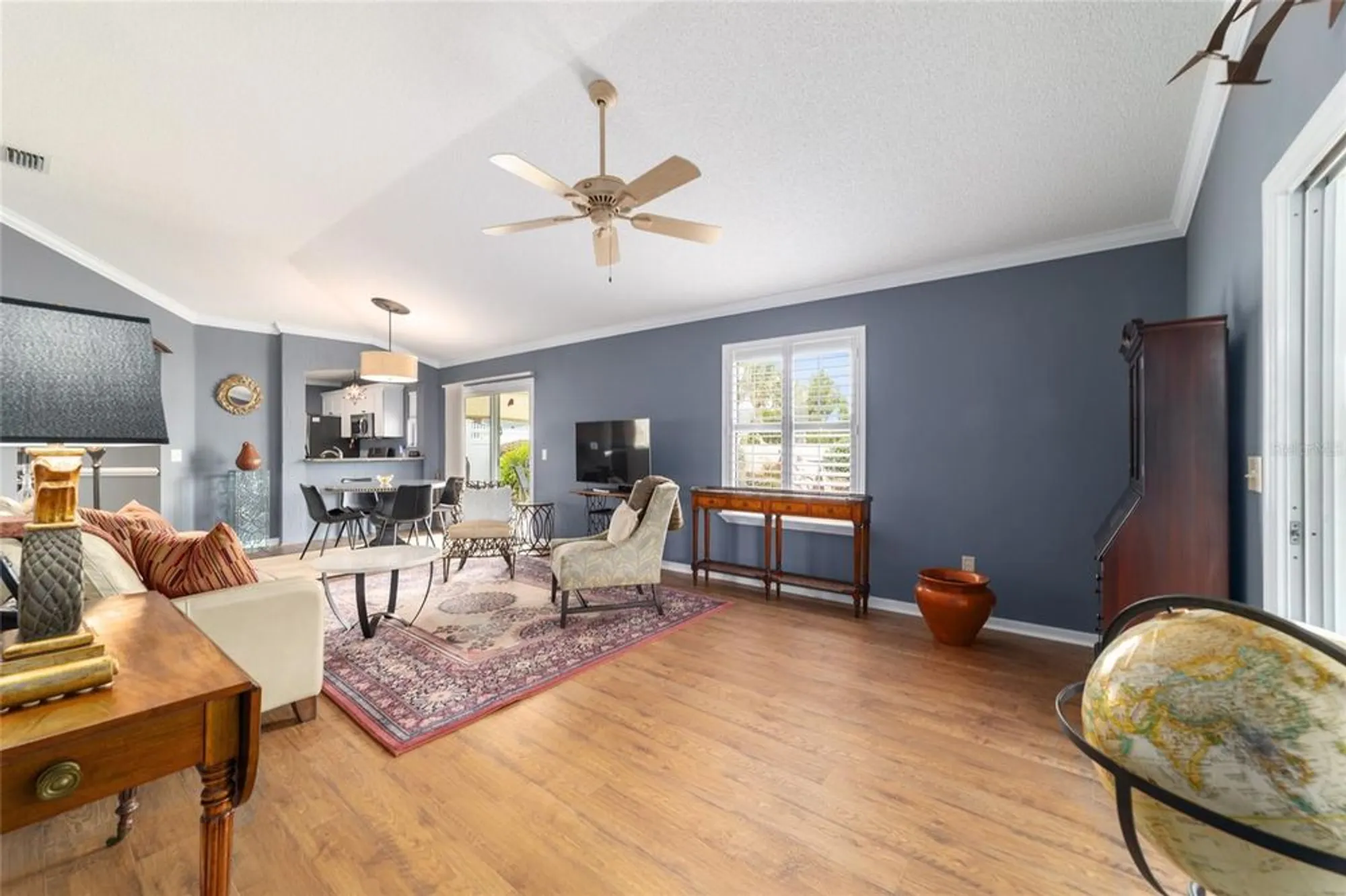 Property Slideshow image 11 of 58 | 1402 conchas dr, The Villages, FL, 32162