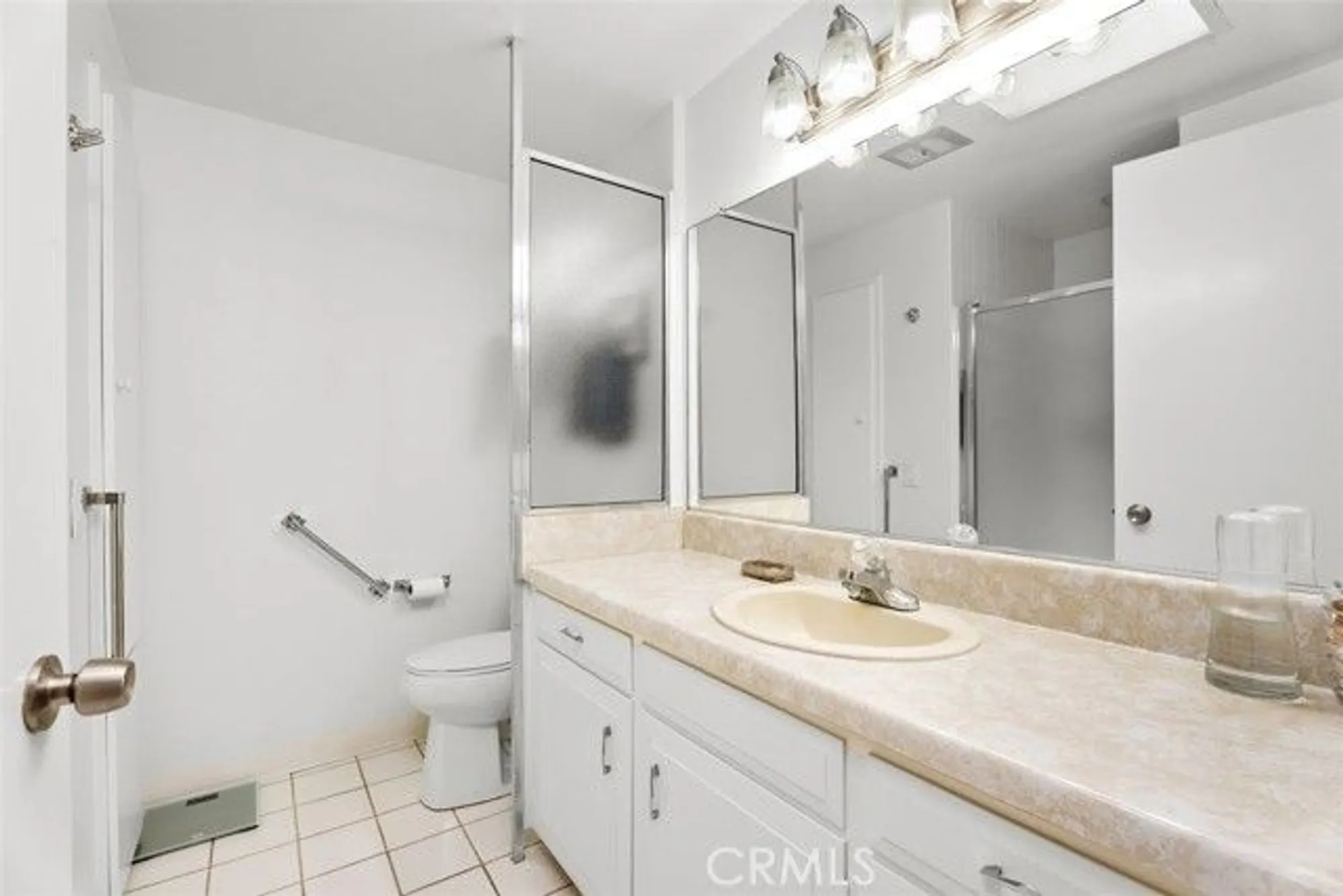 Property Slideshow image 30 of 54 | 207 avenida majorca c, Laguna Woods, CA, 92637