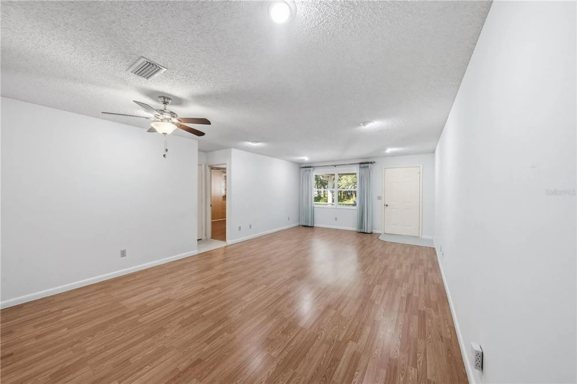 Property Slideshow image 12 of 60 | 8420 sw 92nd st b, Ocala, FL, 34481