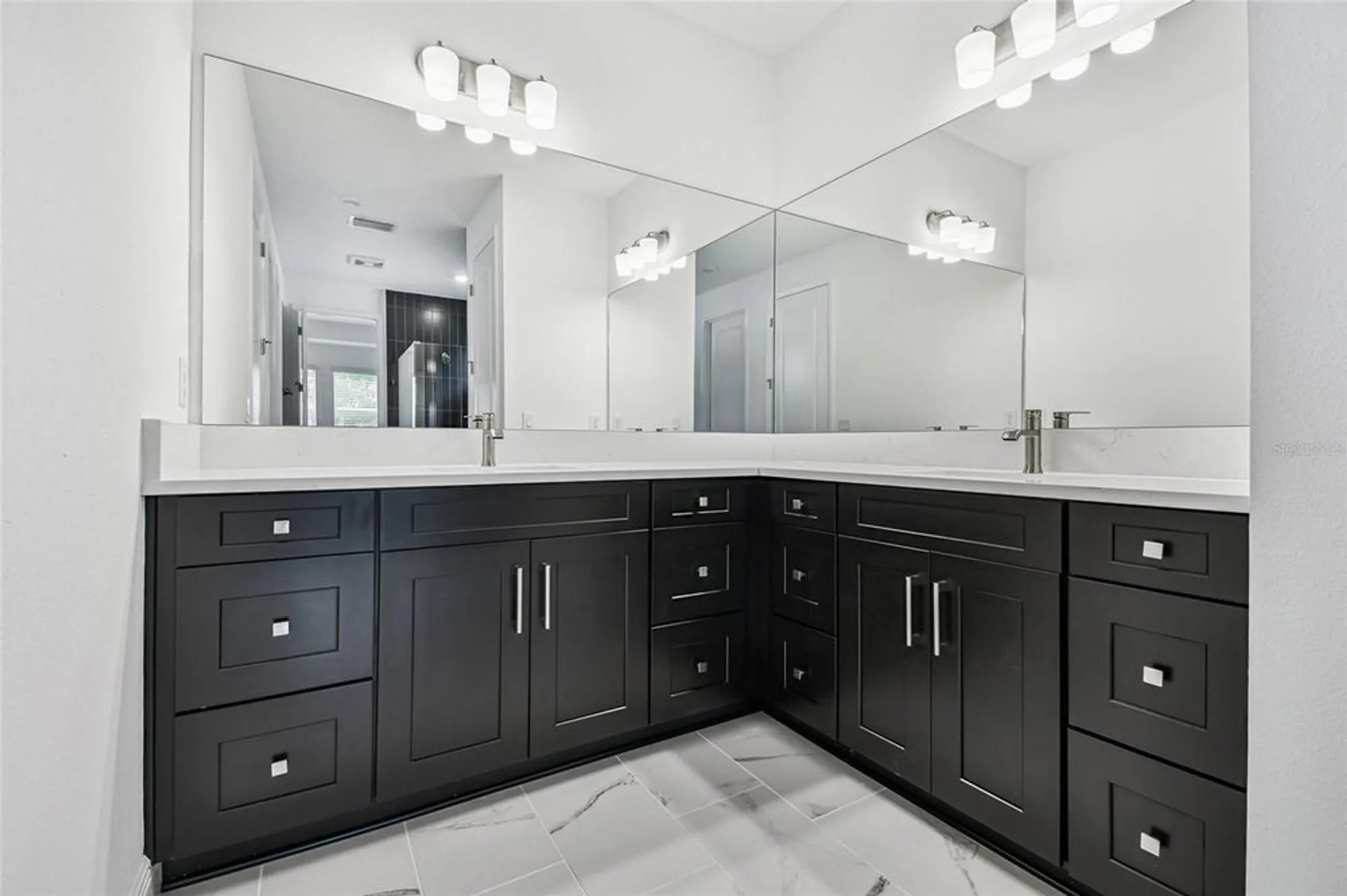 Property Slideshow image 25 of 28 | 17236 savory mist cir, Lakewood Ranch, FL, 34211