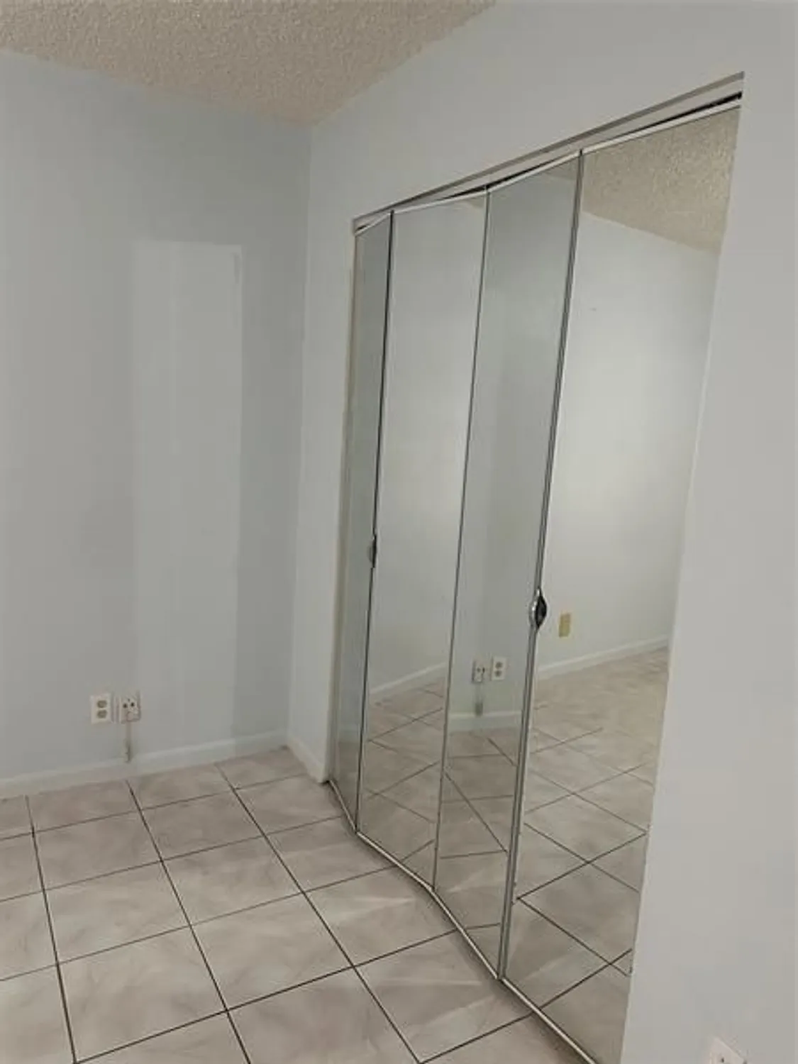 Property Slideshow image 11 of 18 | 66 windsor d, West Palm Beach, FL, 33417