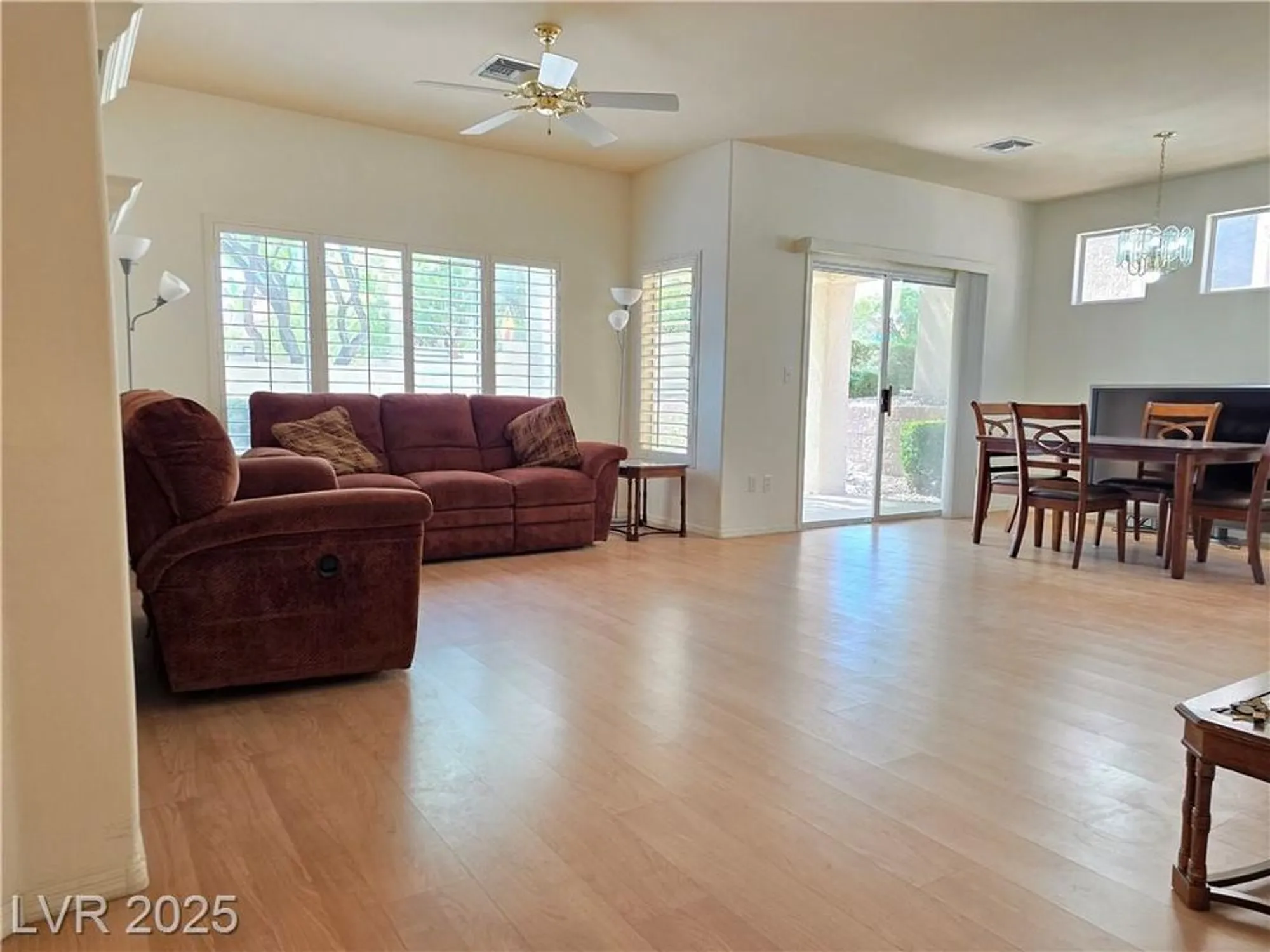 Property Slideshow image 8 of 42 | 10409 snyder ave, Las Vegas, NV, 89134