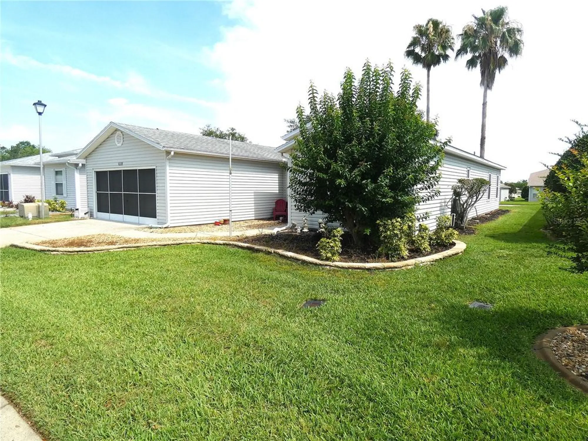 Property Slideshow image 3 of 39 | 751 old oaks ln, Leesburg, FL, 34748