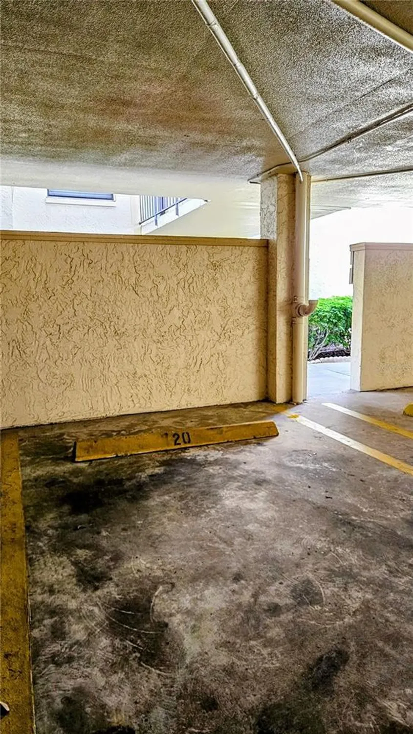 Property Slideshow image 30 of 32 | 6177 sun blvd apt 108, St Petersburg, FL, 33715