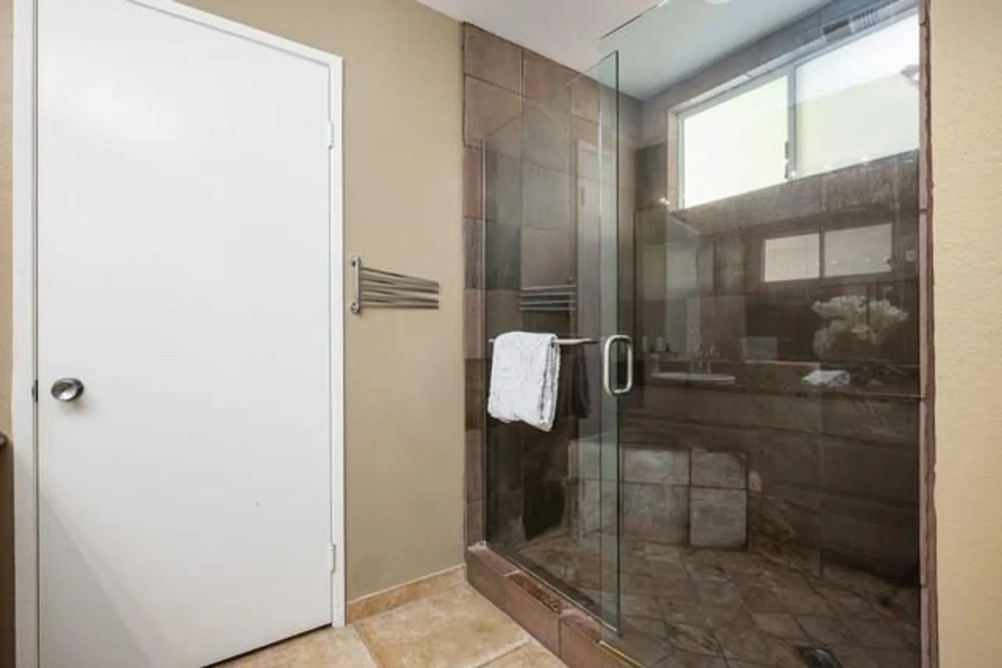 Property Slideshow image 15 of 50 | 55406 laurel vly, La Quinta, CA, 92253