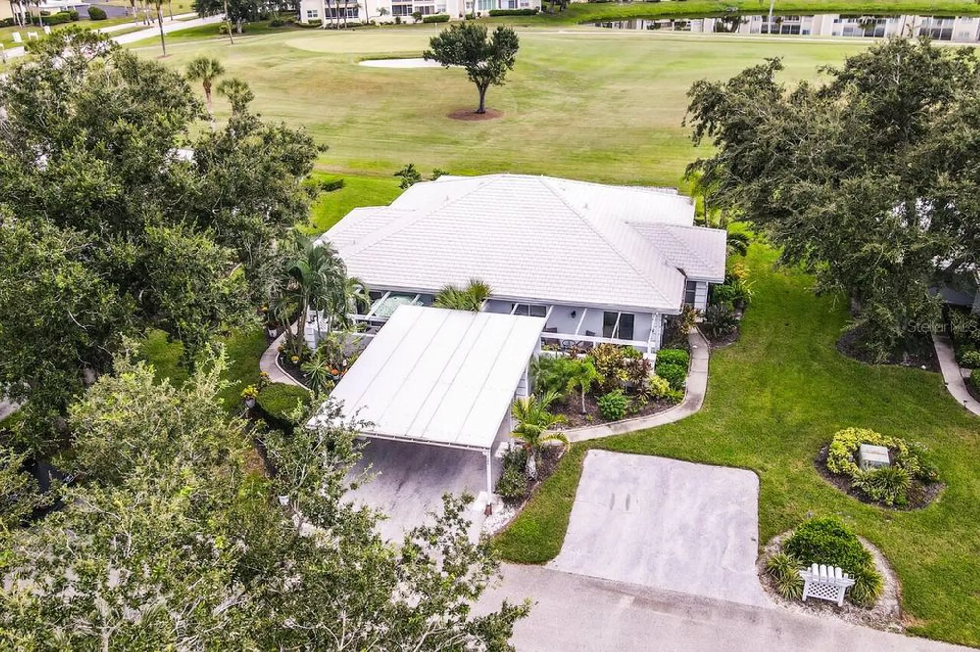 Property Slideshow image 33 of 63 | 208 cerromar way 26, Venice, FL, 34293