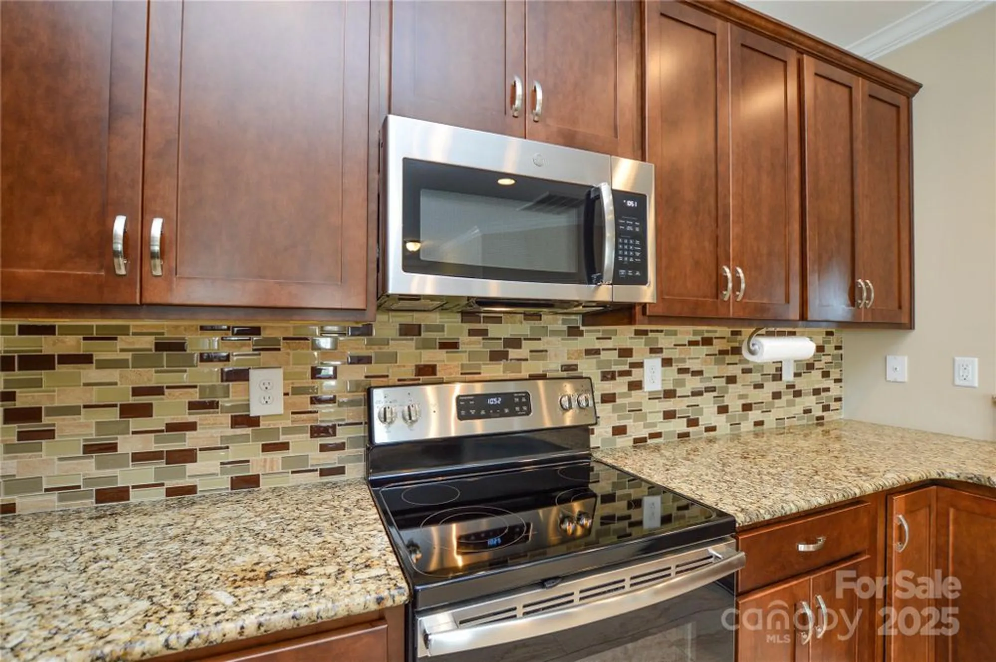 Property Slideshow image 10 of 20 | 11607 meetinghouse dr, Cornelius, NC, 28031