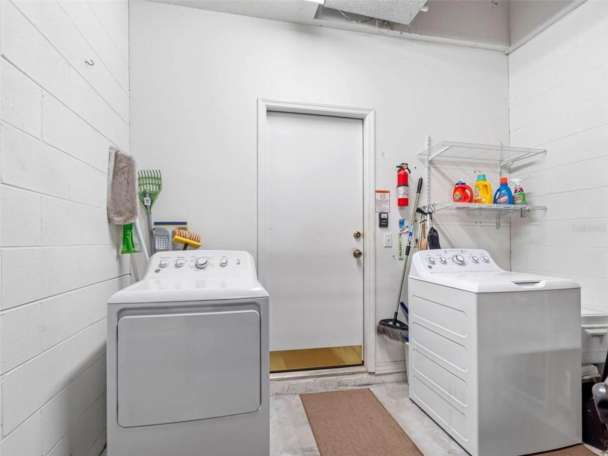 Property Slideshow image 29 of 48 | 2618 newcomb ct # 12, Sun City Center, FL, 33573