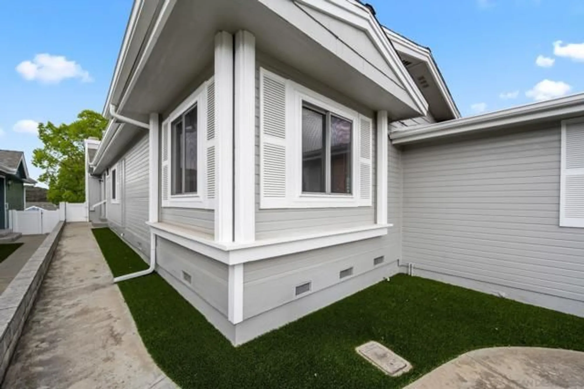 Property Slideshow image 7 of 37 | 4465 topaz ln, Oceanside, CA, 92056