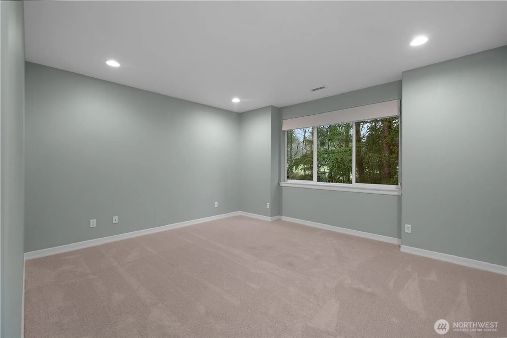 Property Slideshow image 36 of 40 | 8327 vashon dr, Lacey, WA, 98516