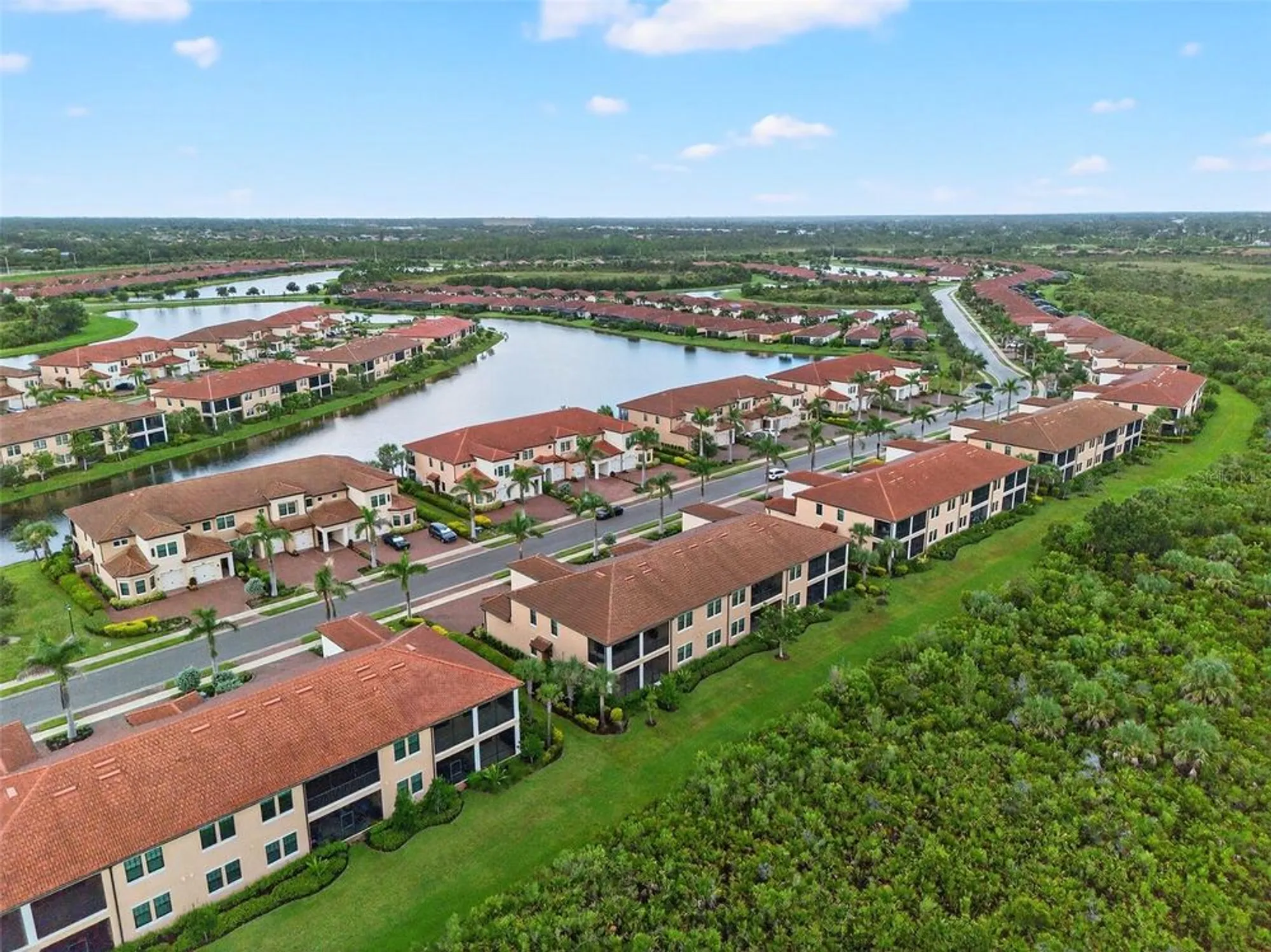 Property Slideshow image 11 of 91 | 10047 crooked creek dr 201, Venice, FL, 34293