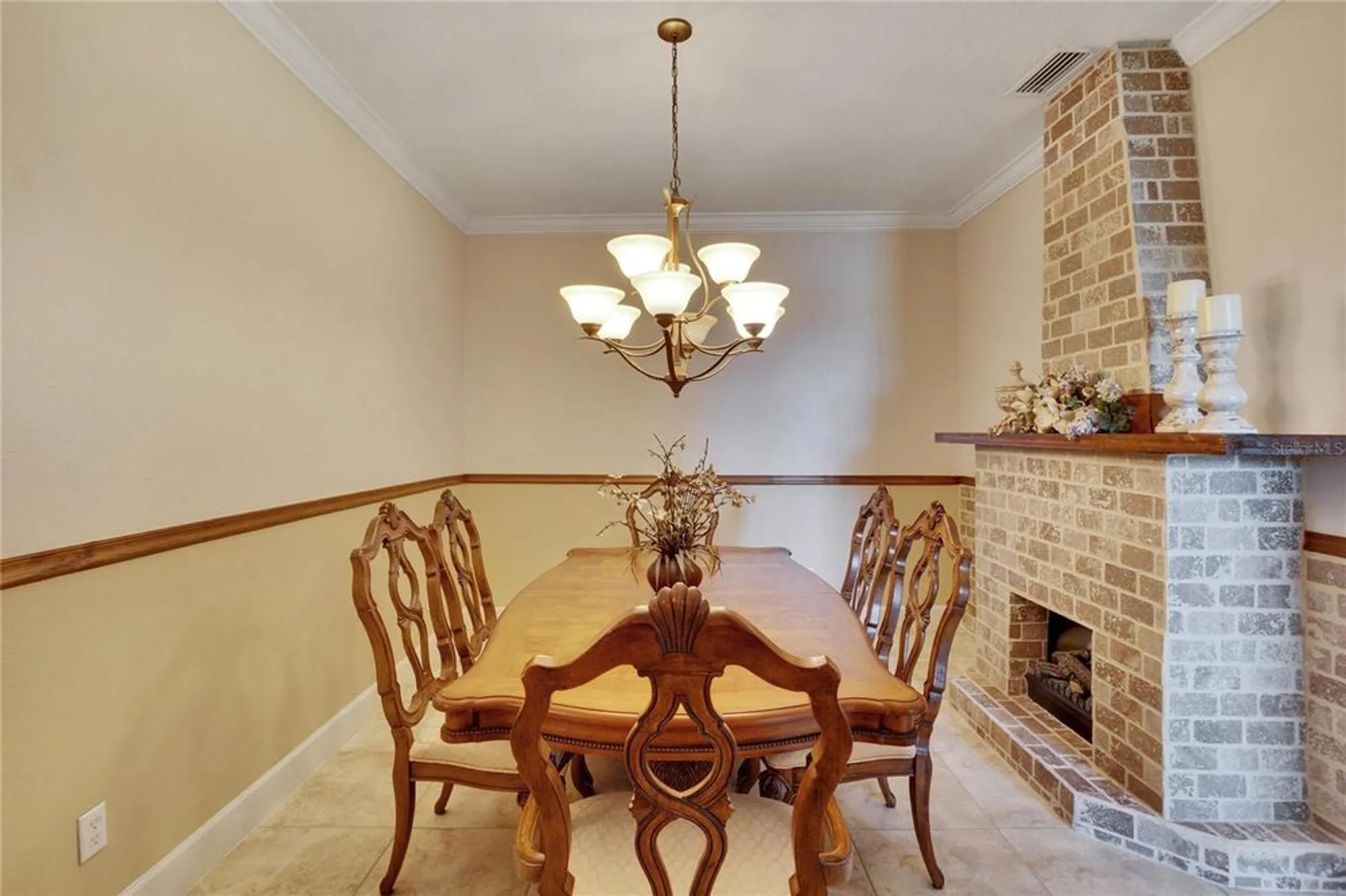 Property Slideshow image 10 of 67 | 204 mystic falls dr, Apollo Beach, FL, 33572