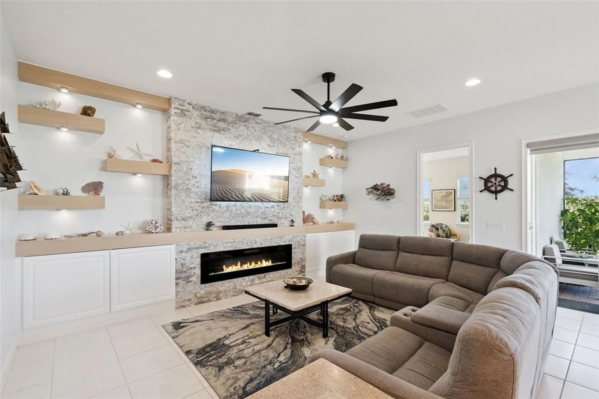 Property Slideshow image 12 of 92 | 2632 meadowedge loop, Saint Cloud, FL, 34772