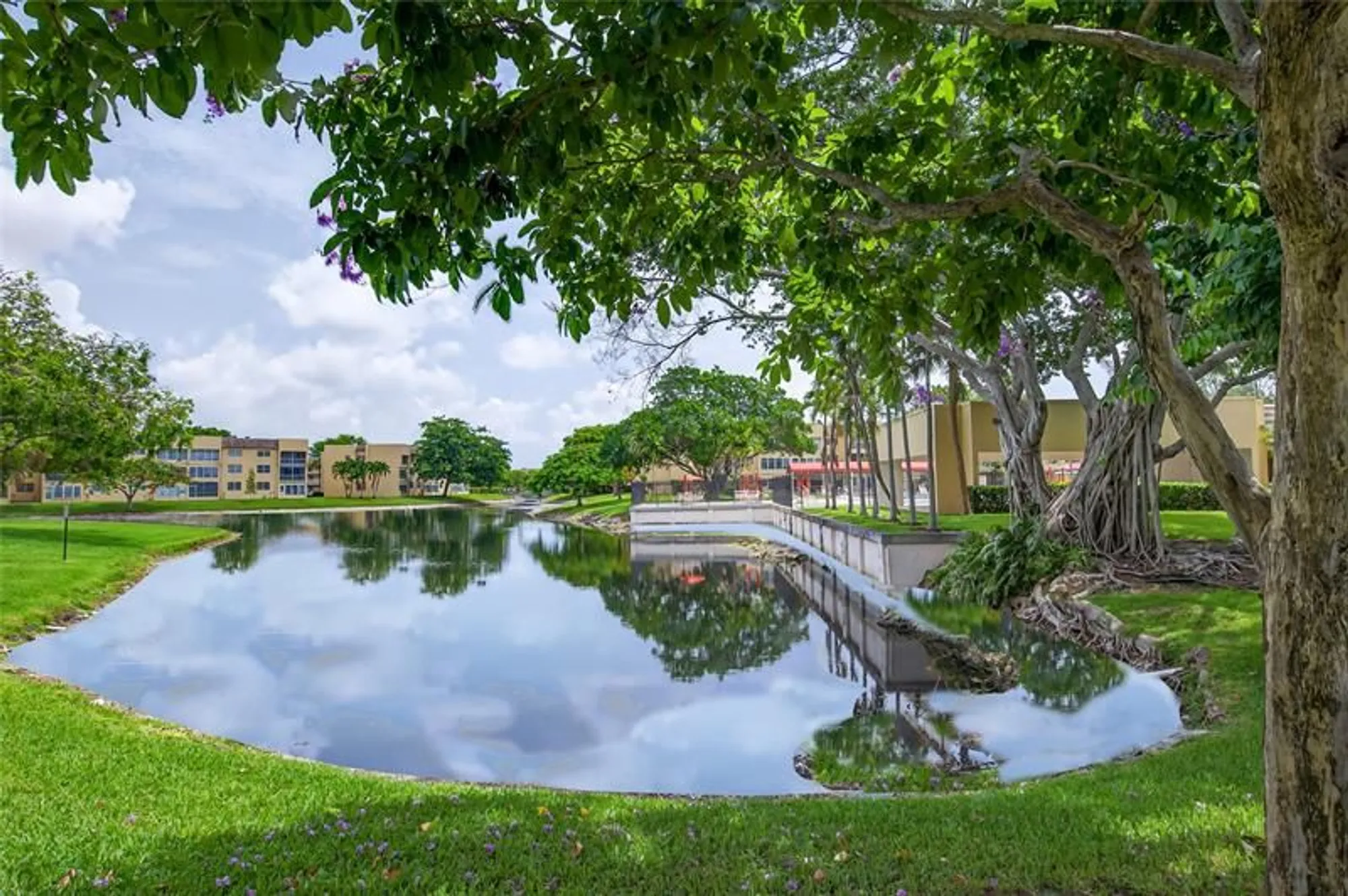 Property Slideshow image 28 of 33 | 6070 nw 64th ave 212, Tamarac, FL, 33319