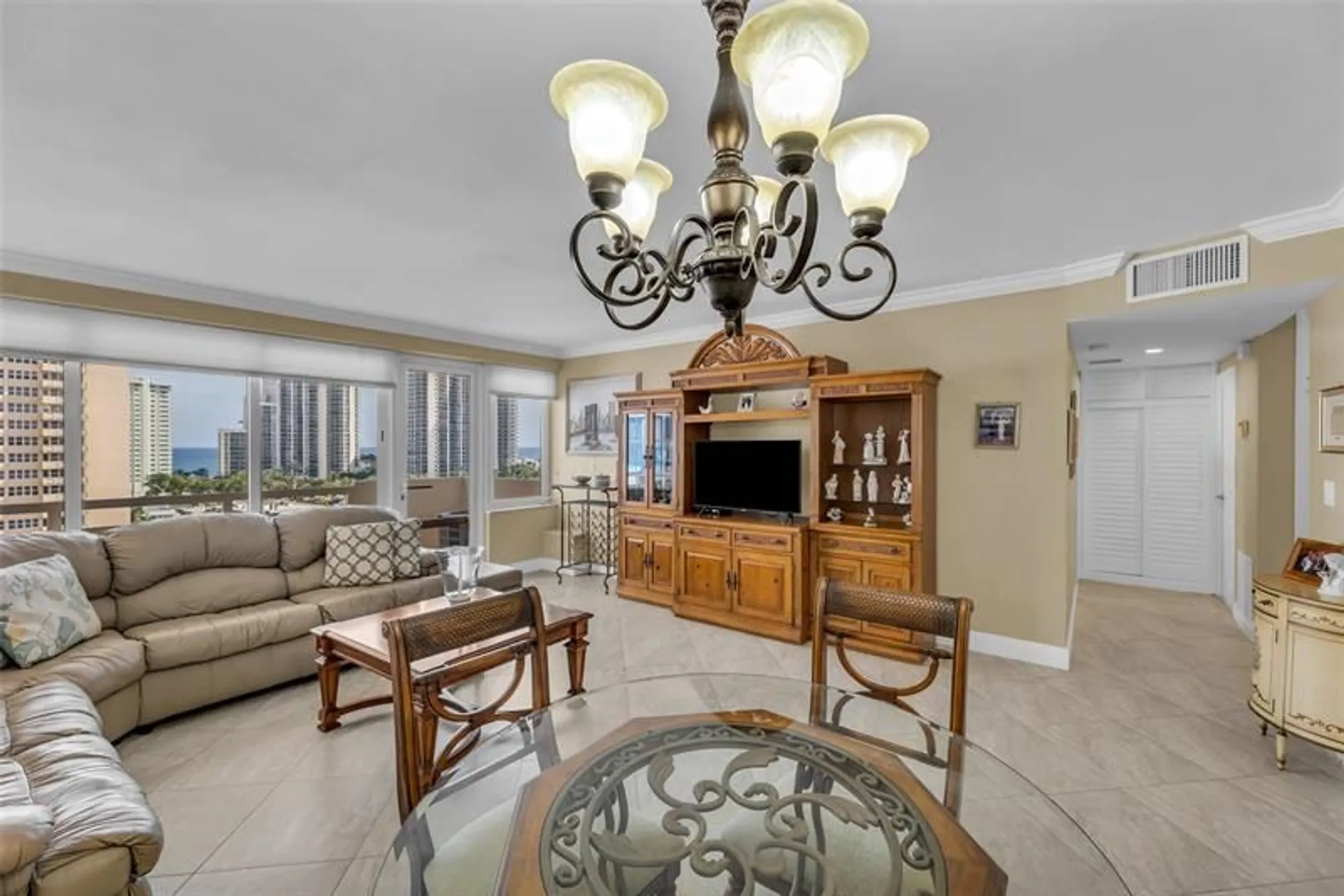 Property Slideshow image 7 of 42 | 3233 ne 34th st 1112a, Fort Lauderdale, FL, 33308