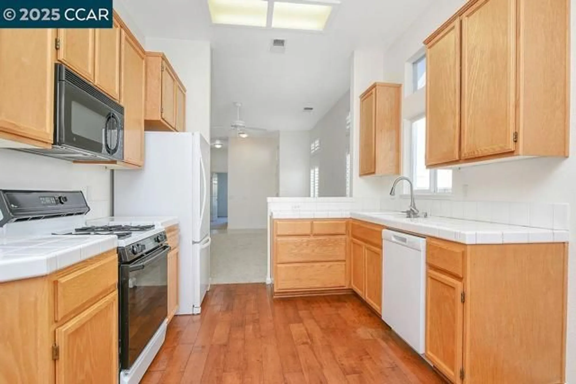 Property Slideshow image 12 of 39 | 1740 jubilee dr, Brentwood, CA, 94513