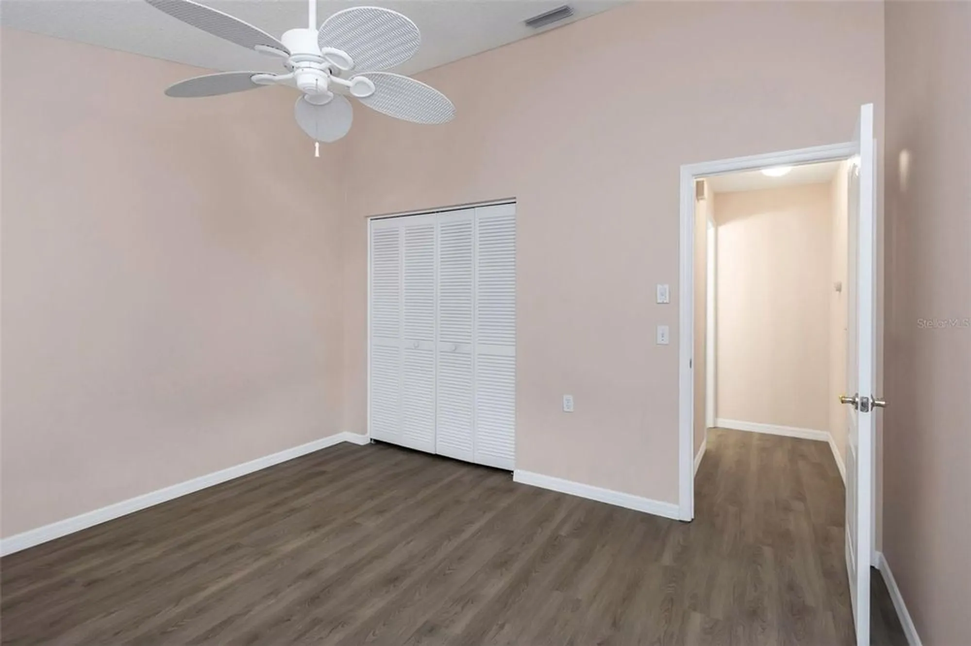 Property Slideshow image 10 of 54 | 3532 cayman ct, Palm Harbor, FL, 34684